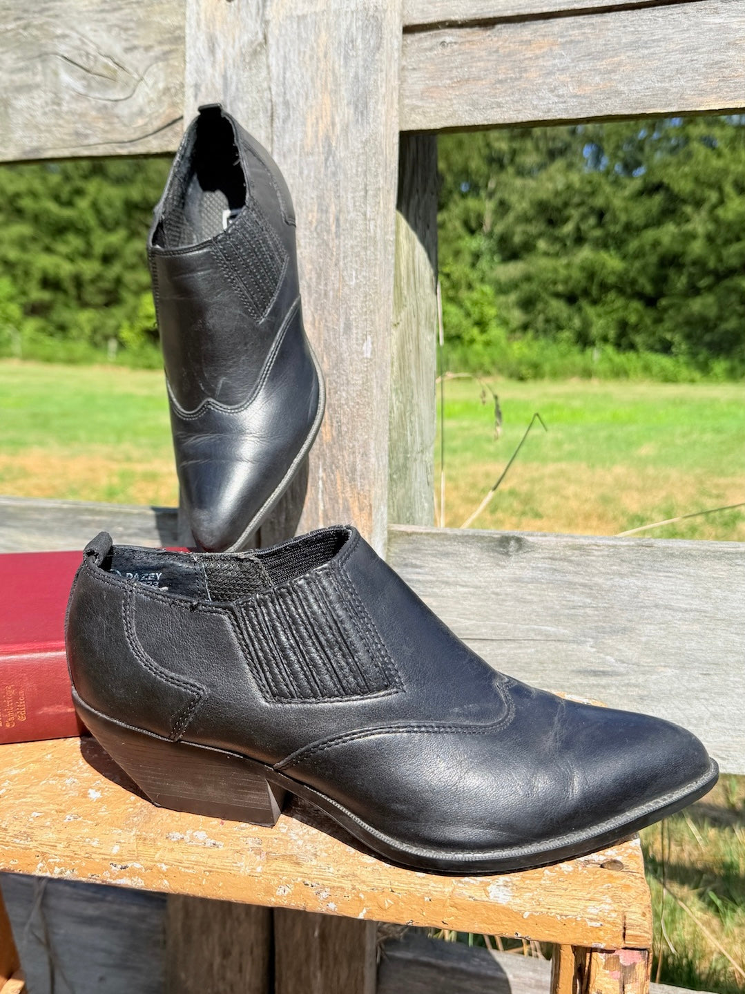 Vintage 1980s Zodiac Black Leather Western Ankle Boots | Women’s 8