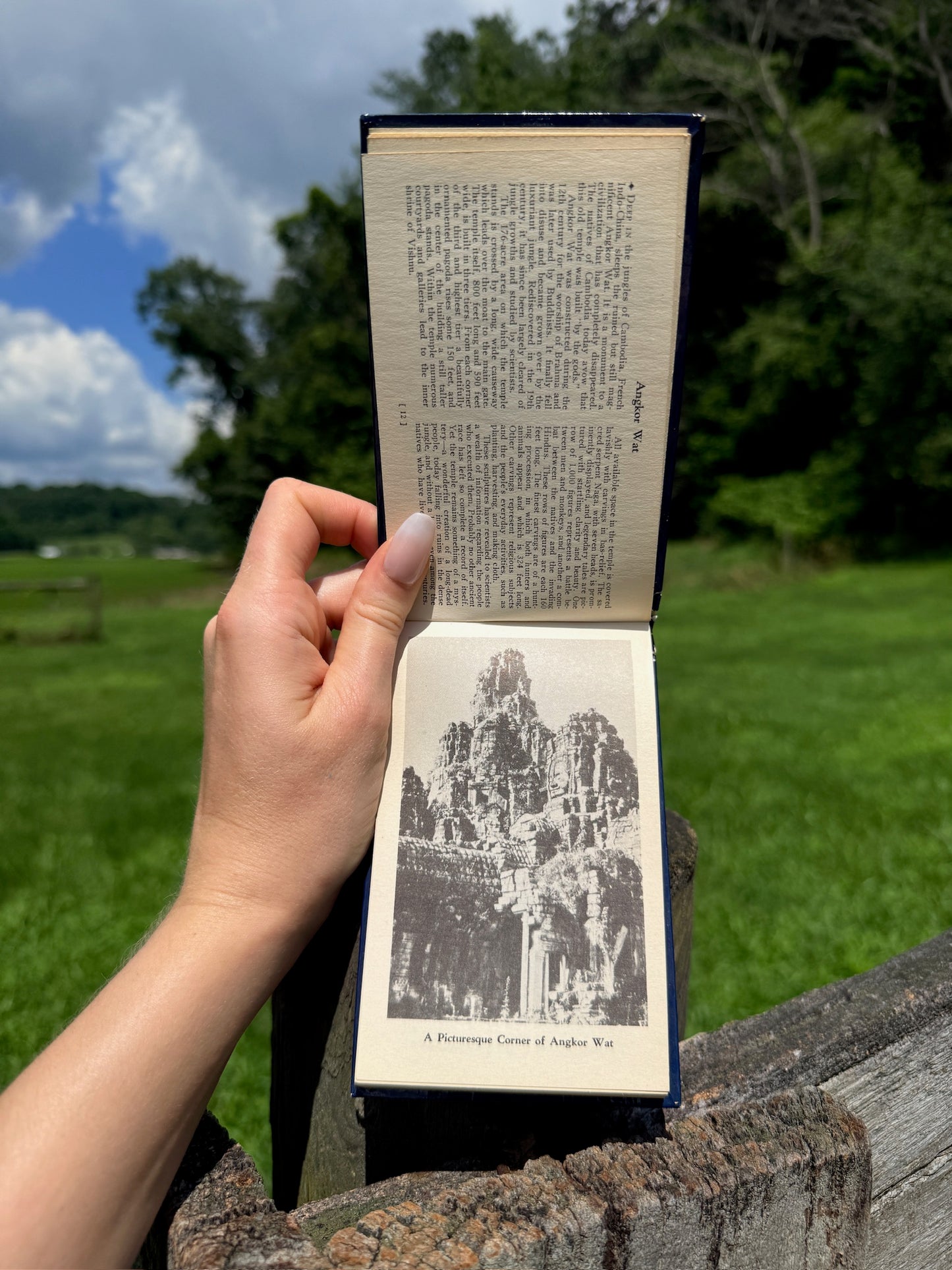 Vintage 1930s Wonders of the World Guide Book
