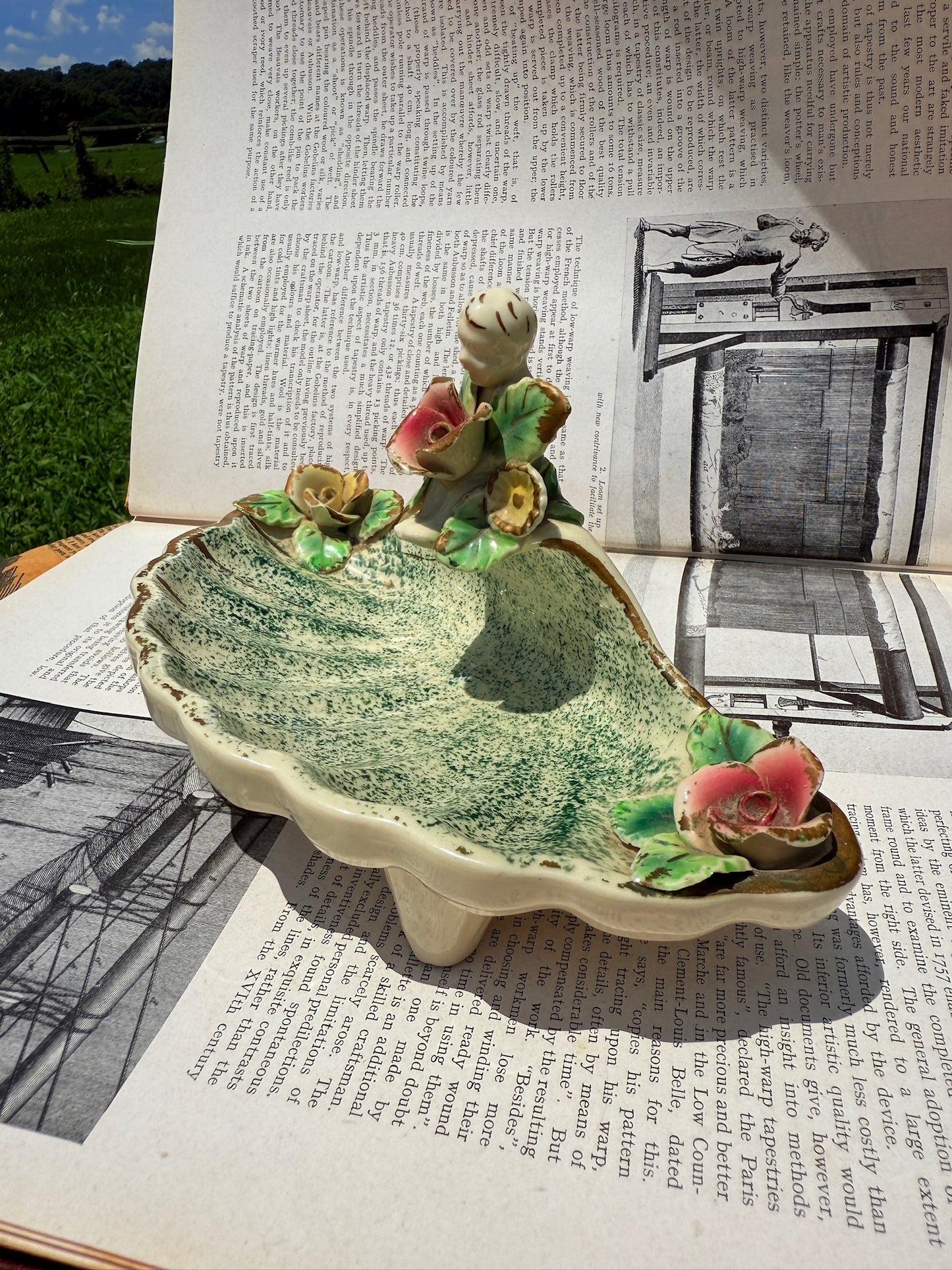 Vintage 1960s Ceramic Cherub Soap Dish