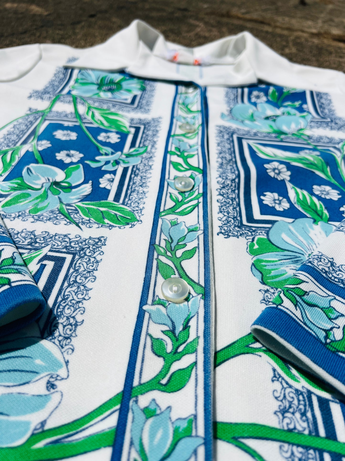 Vintage 1970s Floral Long Sleeve Polyester Shirt | L/XL