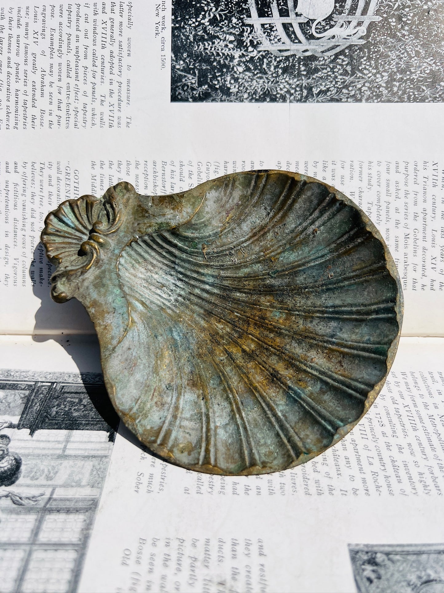 Vintage 1950s Solid Brass Seashell Dish