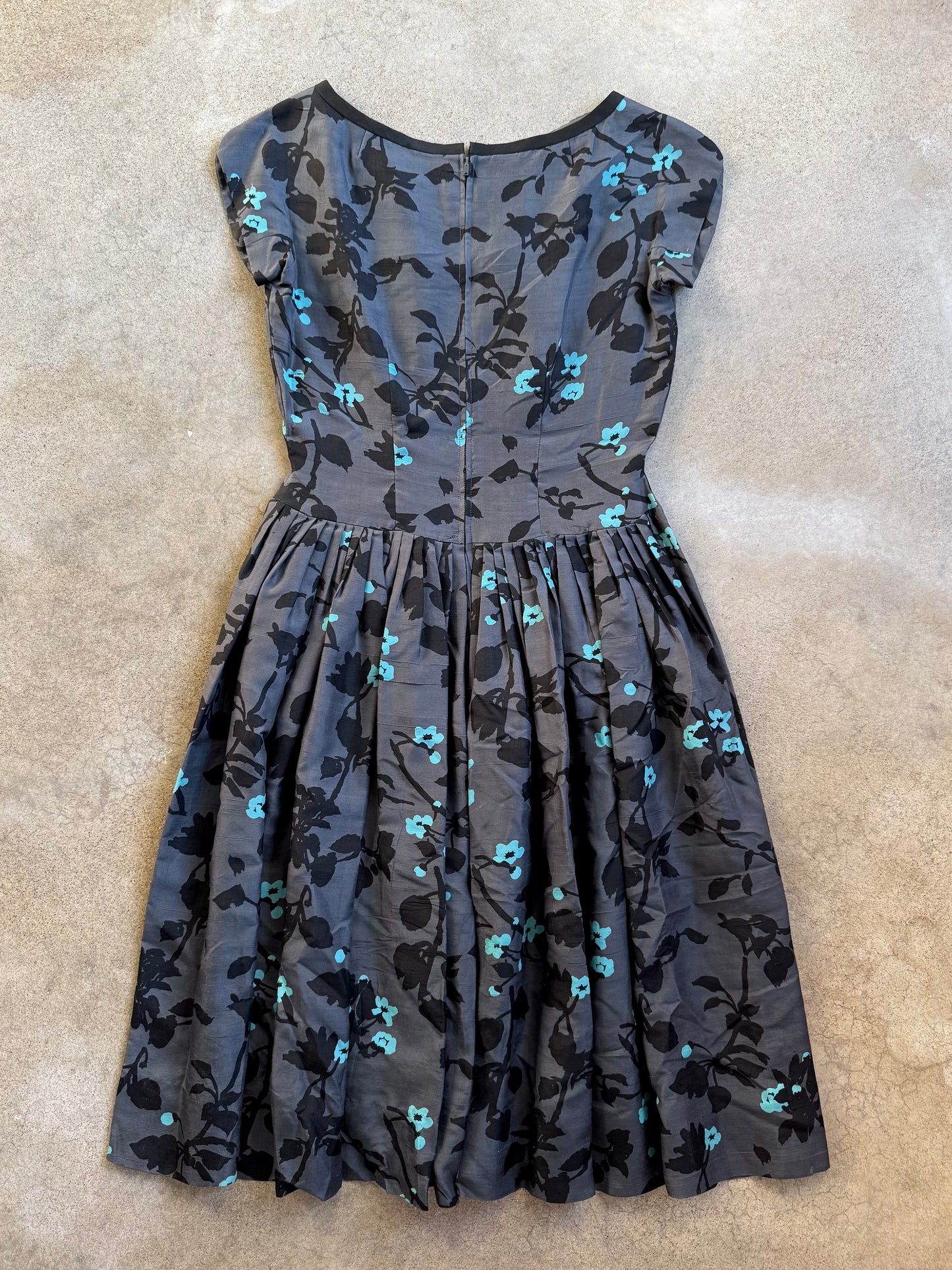 Vintage 1950s Handmade Blue & Black Floral Short Sleeve Pleated Dress | M/L