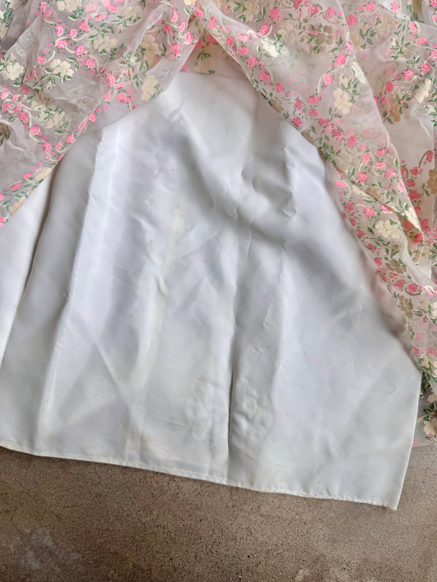 Vintage 1960s White & Pink Floral High-Neck Empire Waist Formal Dress | Small
