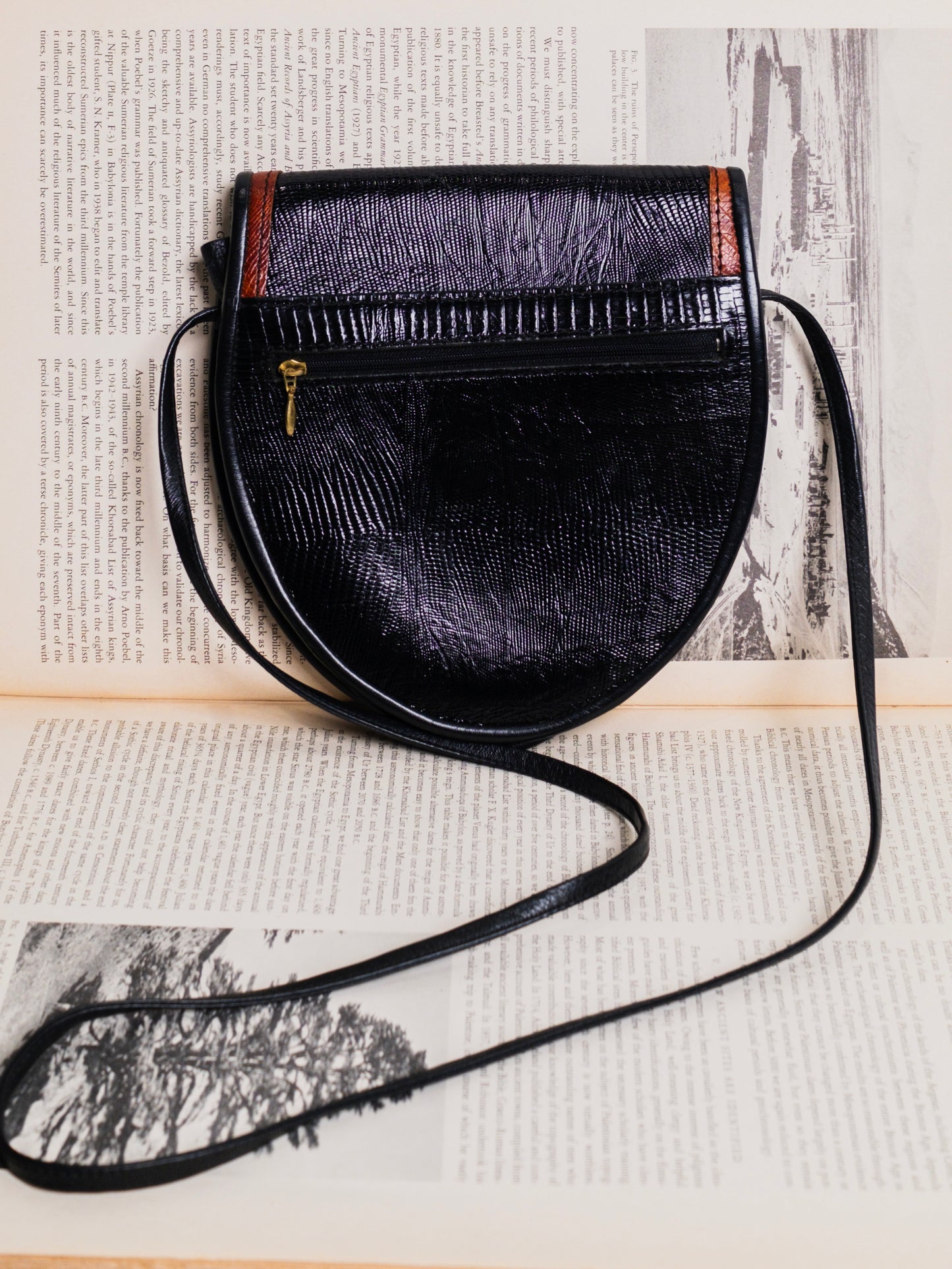 Vintage 1980s Black & Brown Embossed Leather Teardrop Crossbody Bag