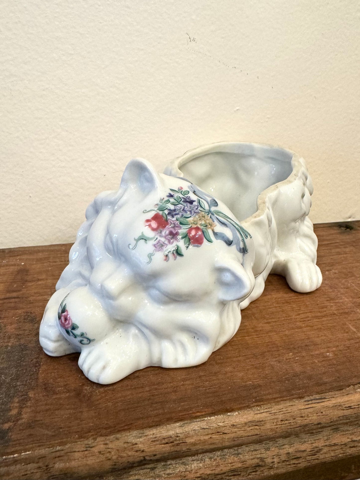 Vintage Elizabeth Arden Southern Heirlooms Ceramic Cat