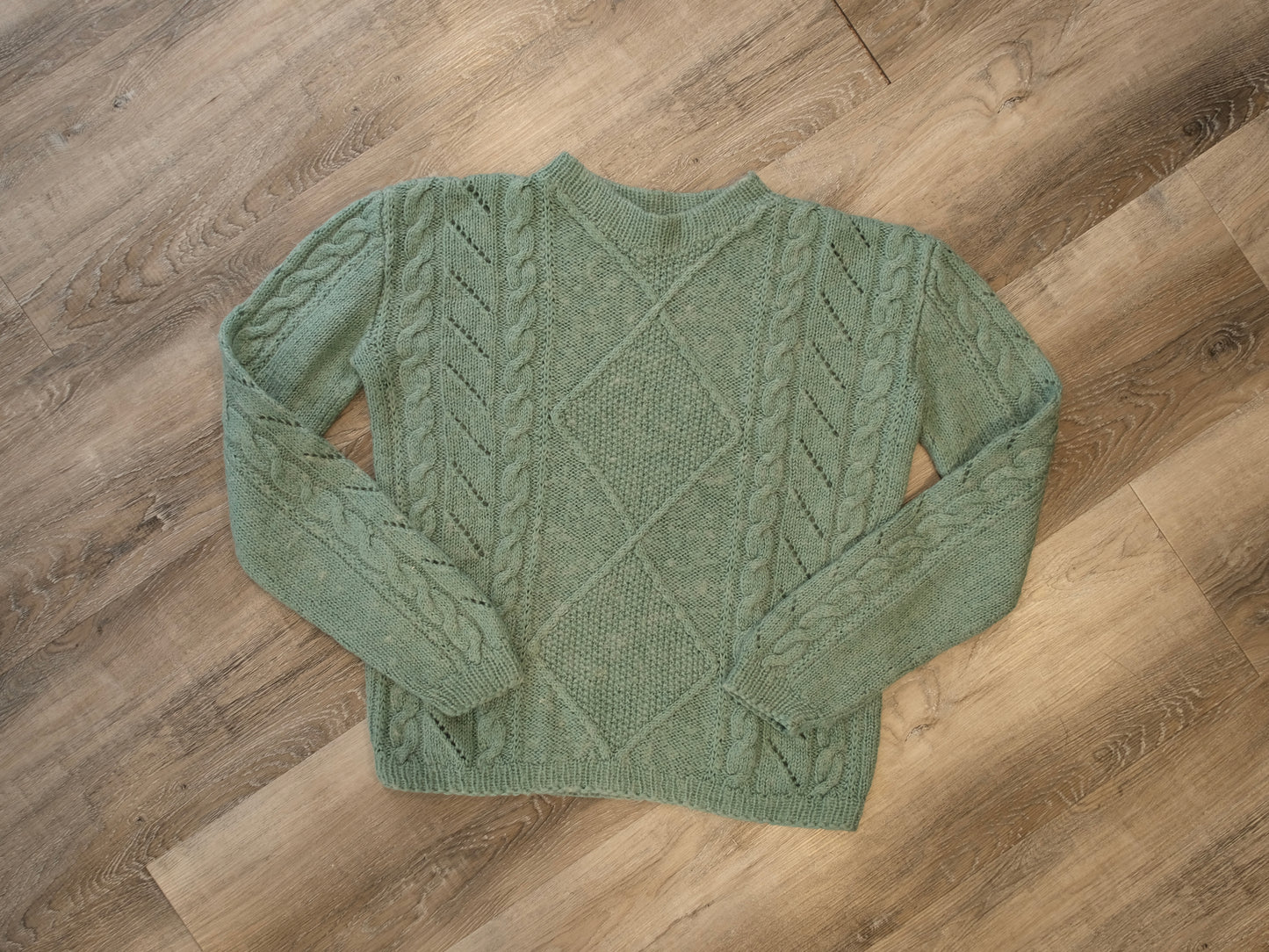 Vintage 1980s Hand-Knit Turquoise Sweater | M/L