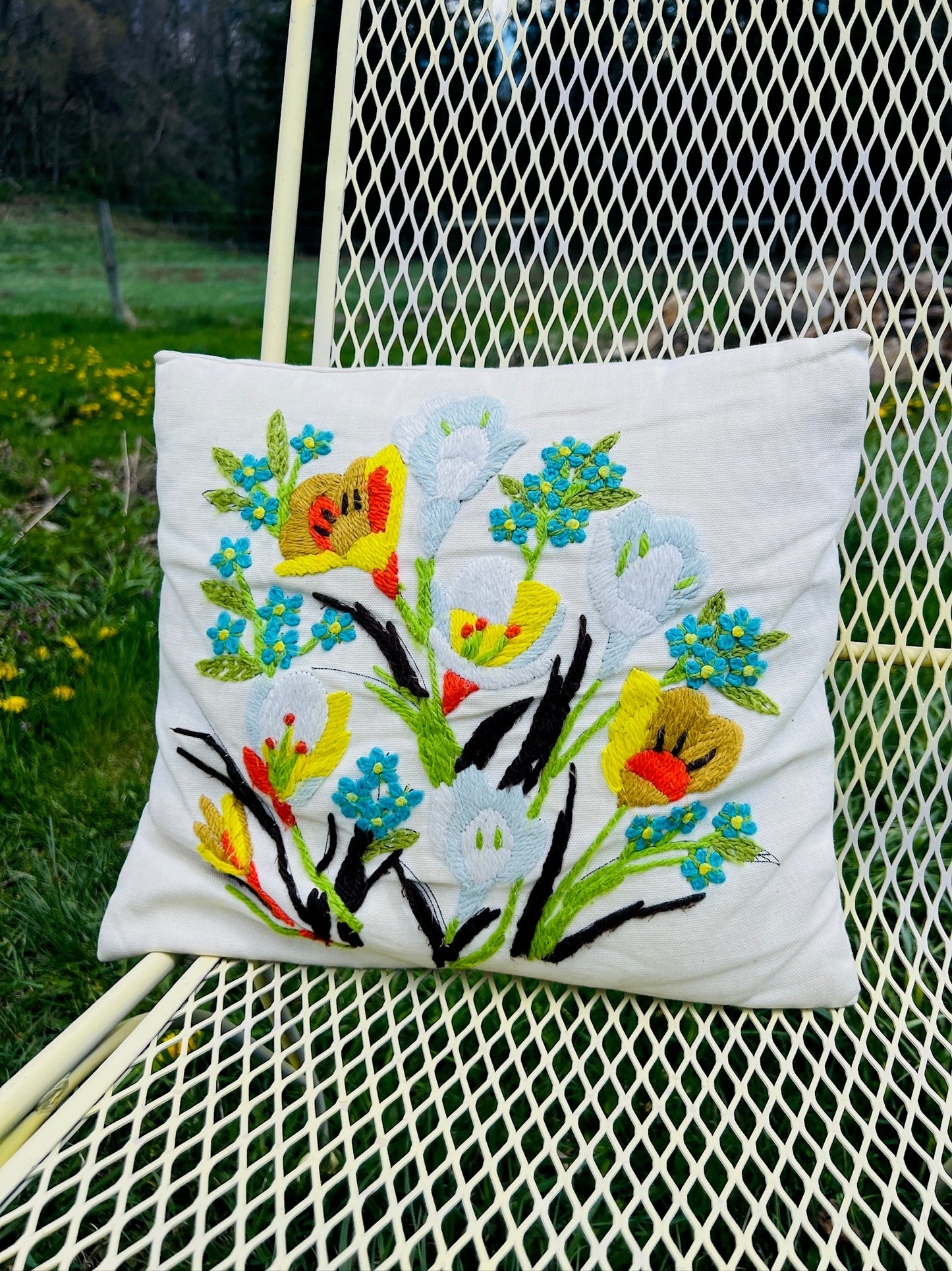 Vintage 1970s Crewel Embroidery Floral Throw Pillow