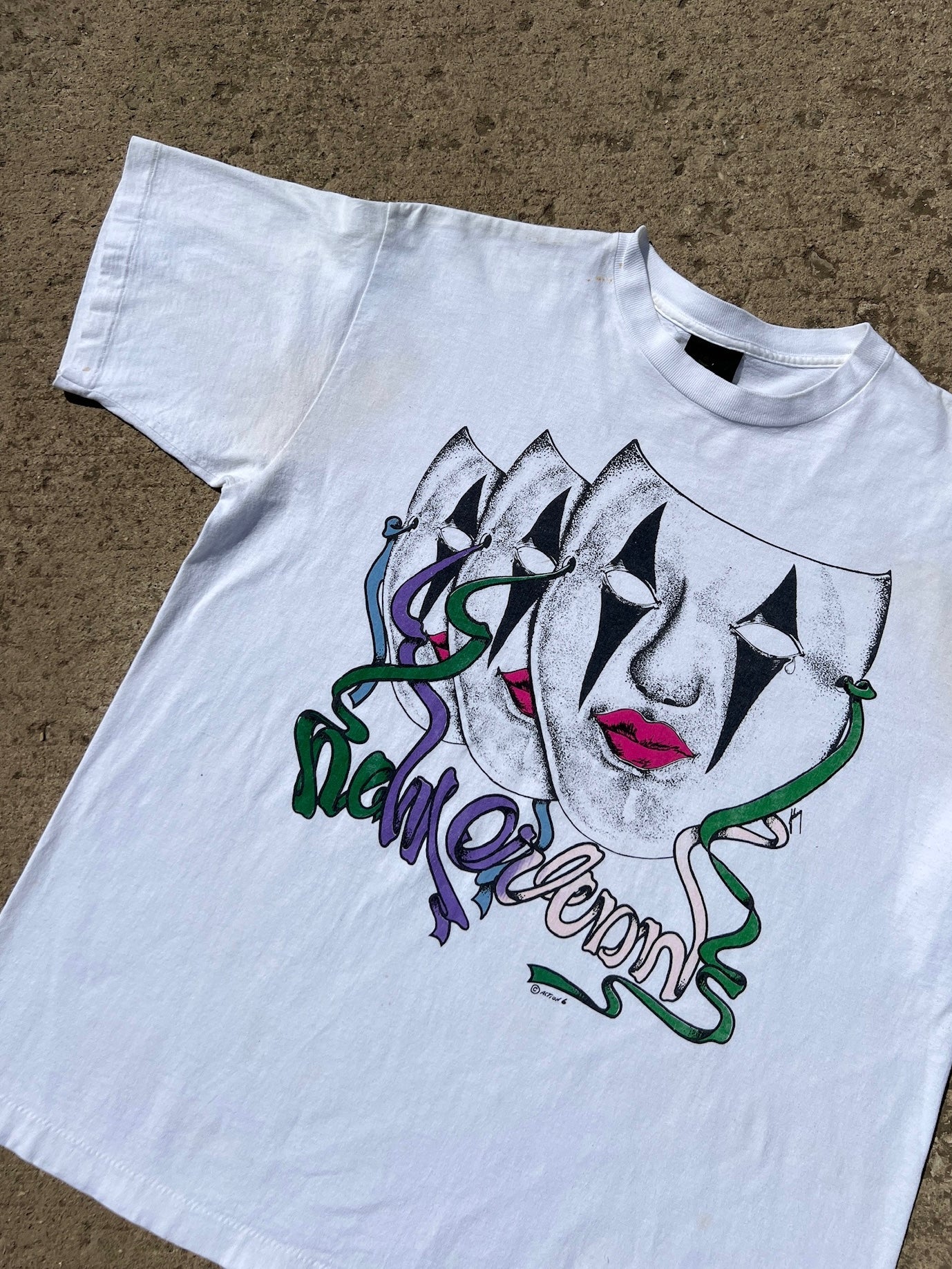 Vintage 1990s White New Orleans Masquerade Mask Tee | XL