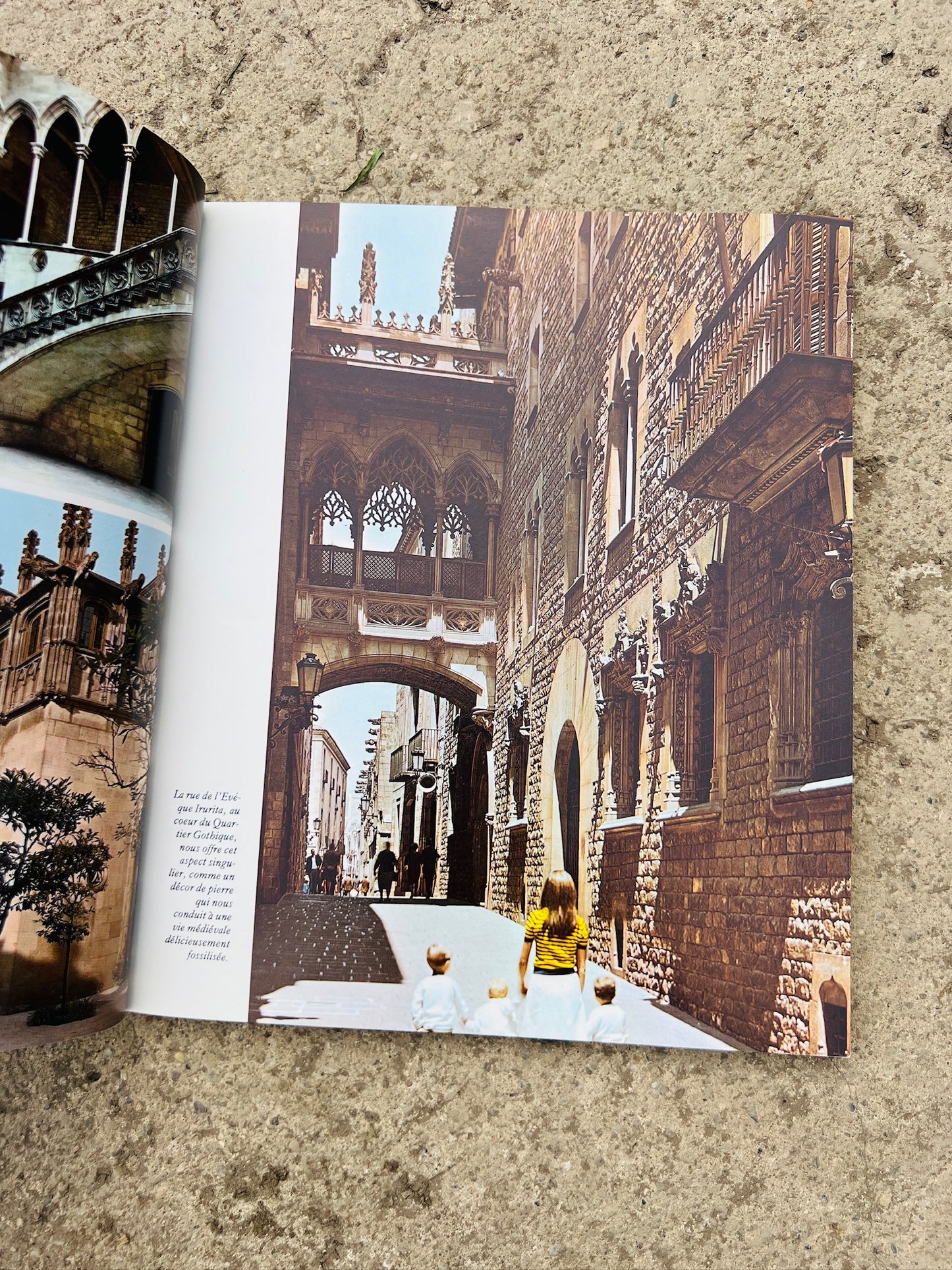 Vintage 1960s Tout Barcelona Tour Book