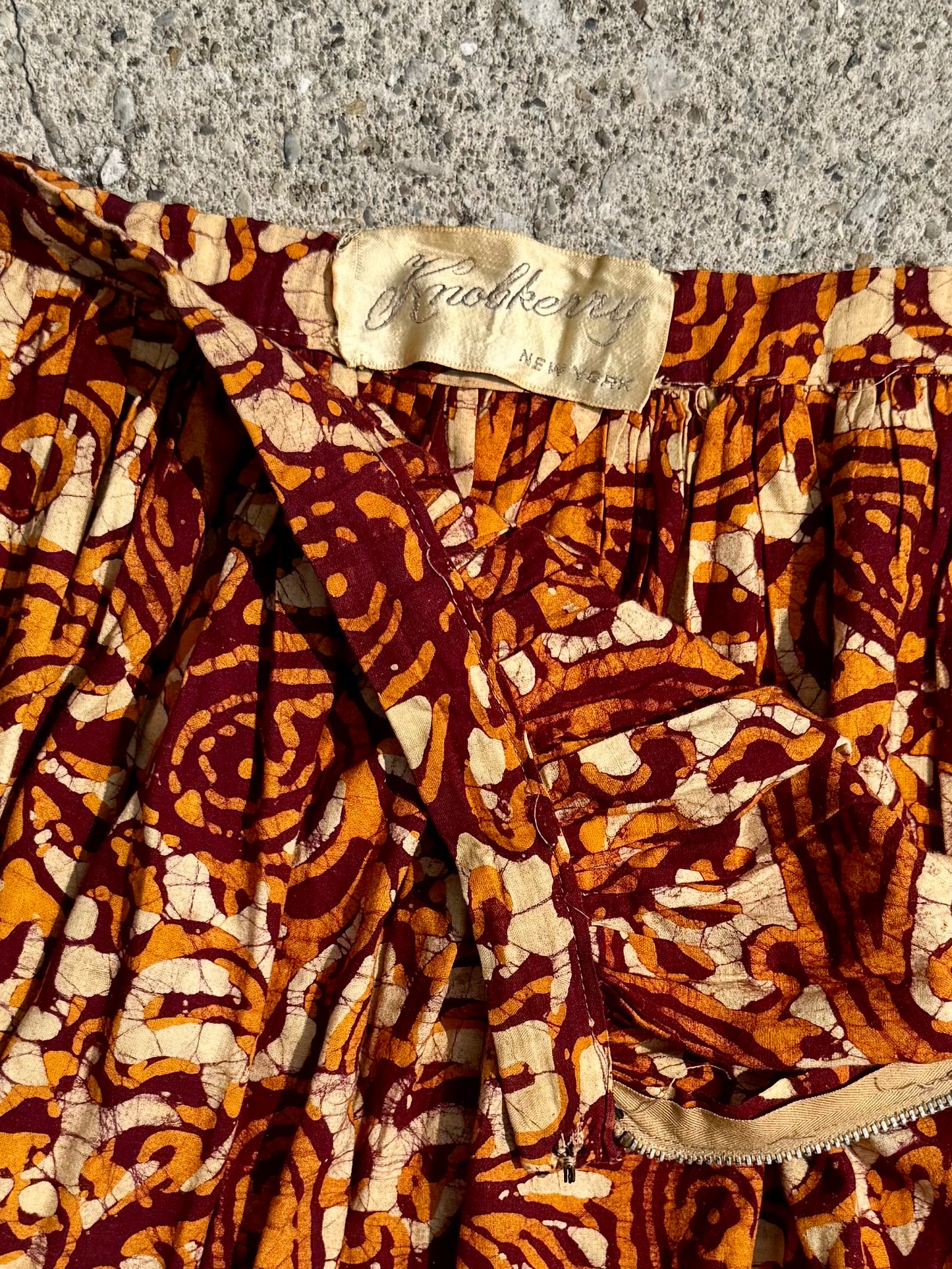 Vintage 1960s Knobkerry NY Bohemian Paisley Ruffled Maxi Skirt | Small