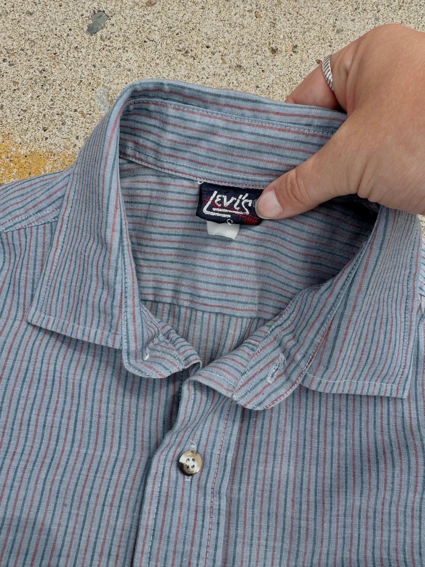 Vintage 1980s Levi's Grey Striped Button-Up Shirt | Small