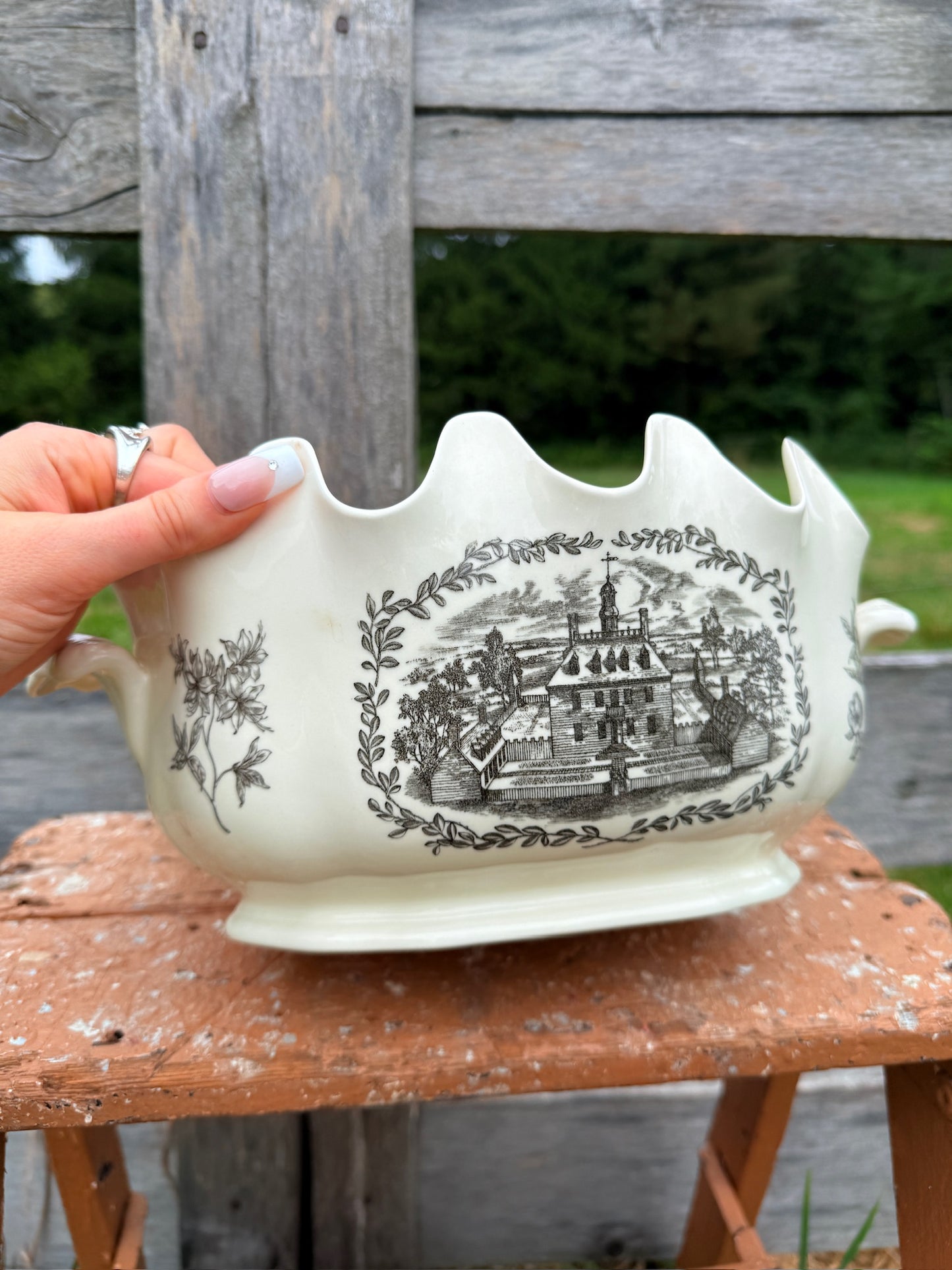 Vintage 1955 Wedgwood Williamsburg Reproduction Ceramic Punch Bowl