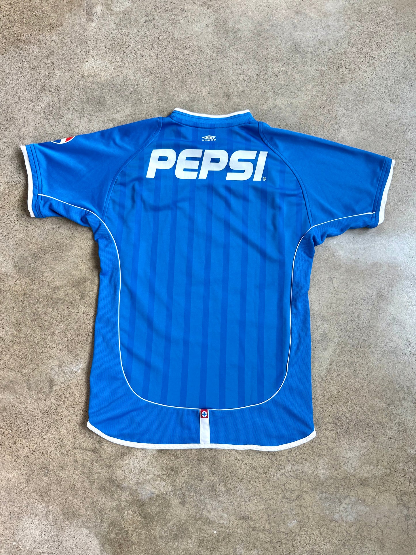 Vintage 2002 Umbro Cruz Azul Mexico Soccer Jersey | Medium