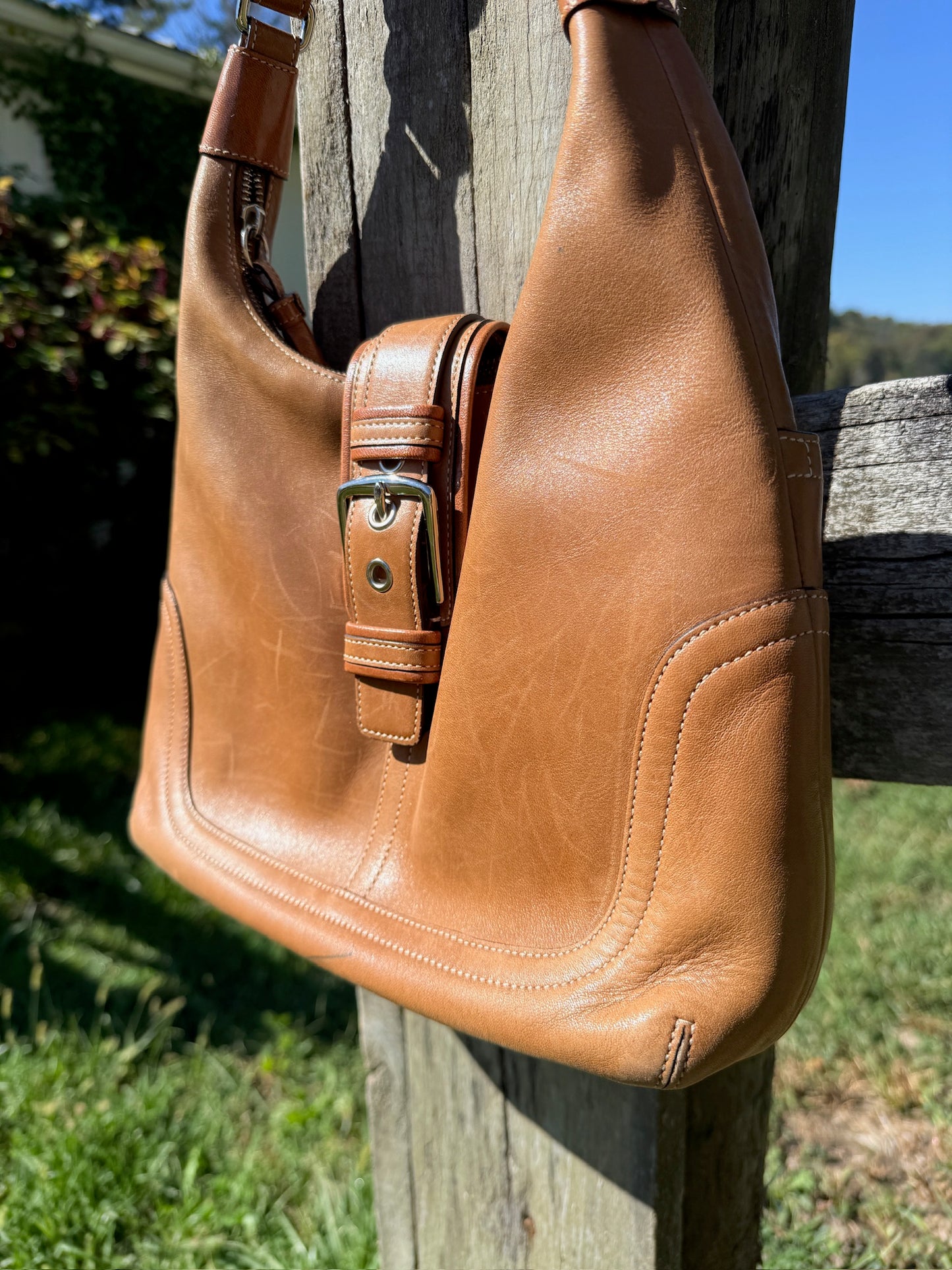 Vintage Coach Hamptons Soho Tan Leather Hobo Shoulder Bag | Style No. 7463