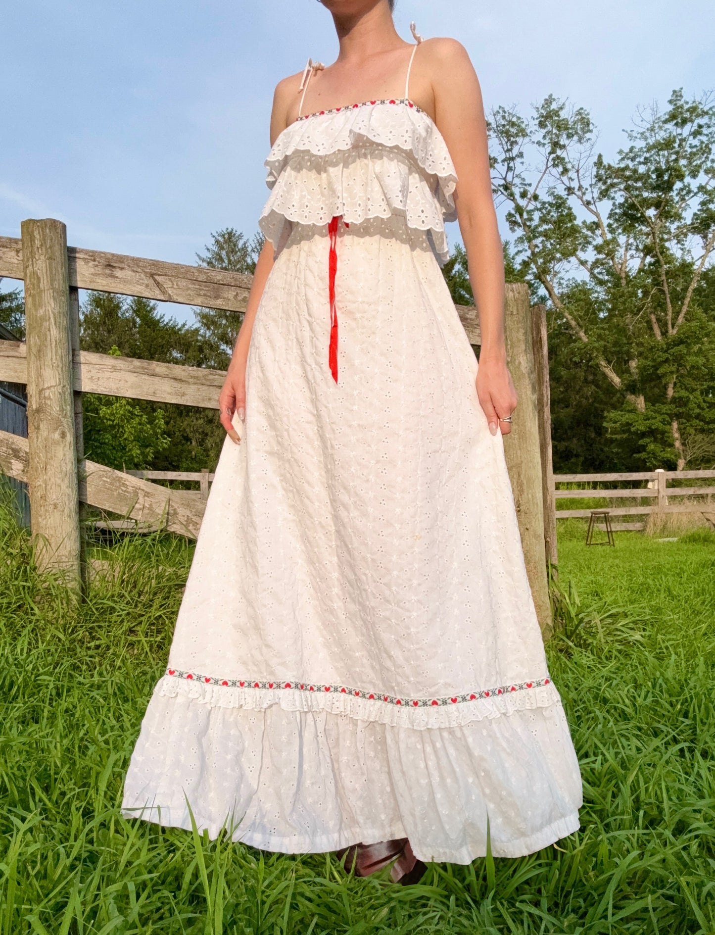 70's Empire Waist White Eyelet Cotton Prairie Style Maxi Dress | XS-S