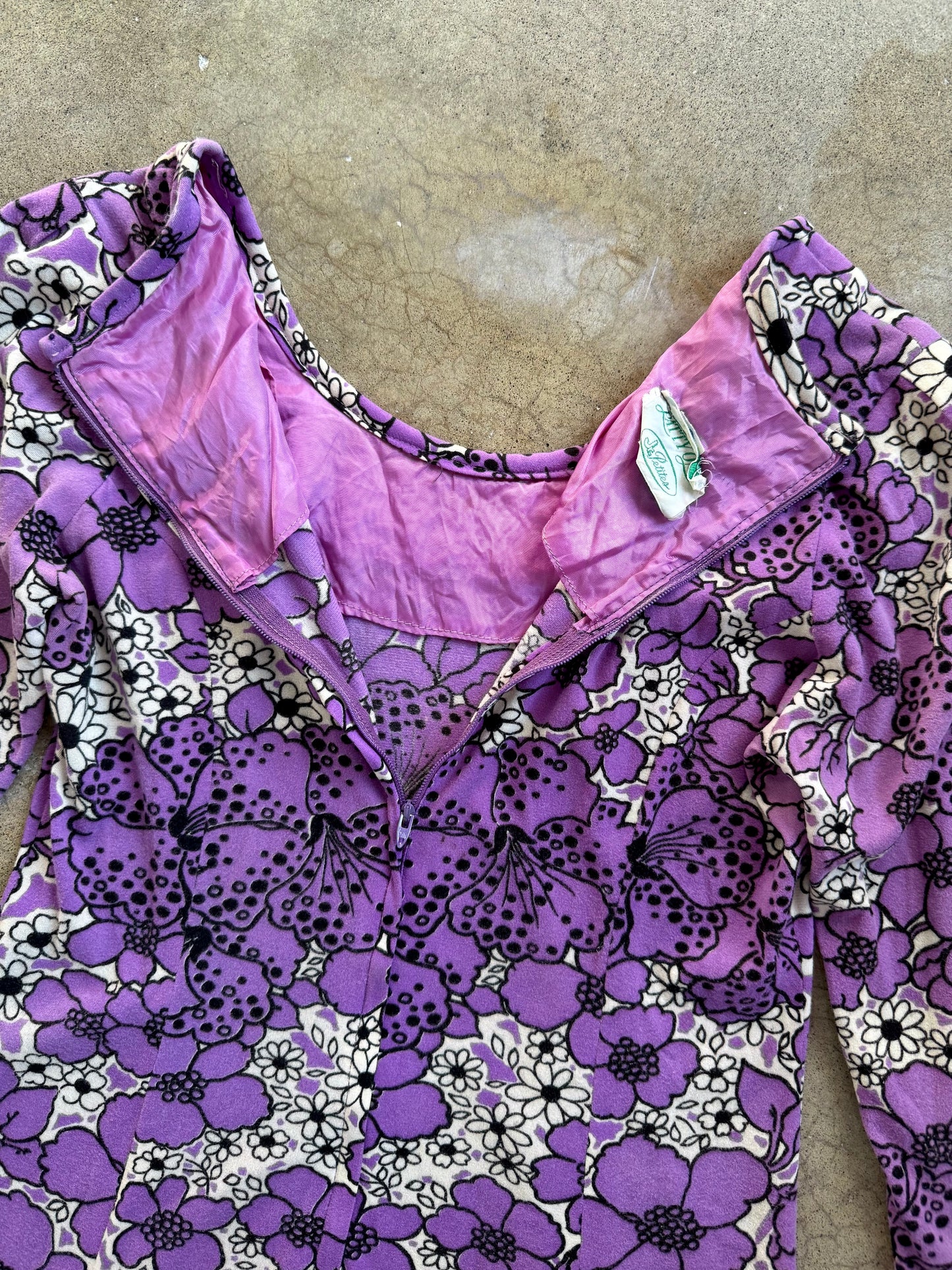 Vintage 1960s Patty O'Neil Purple Floral Long Sleeve Mini Dress | Medium