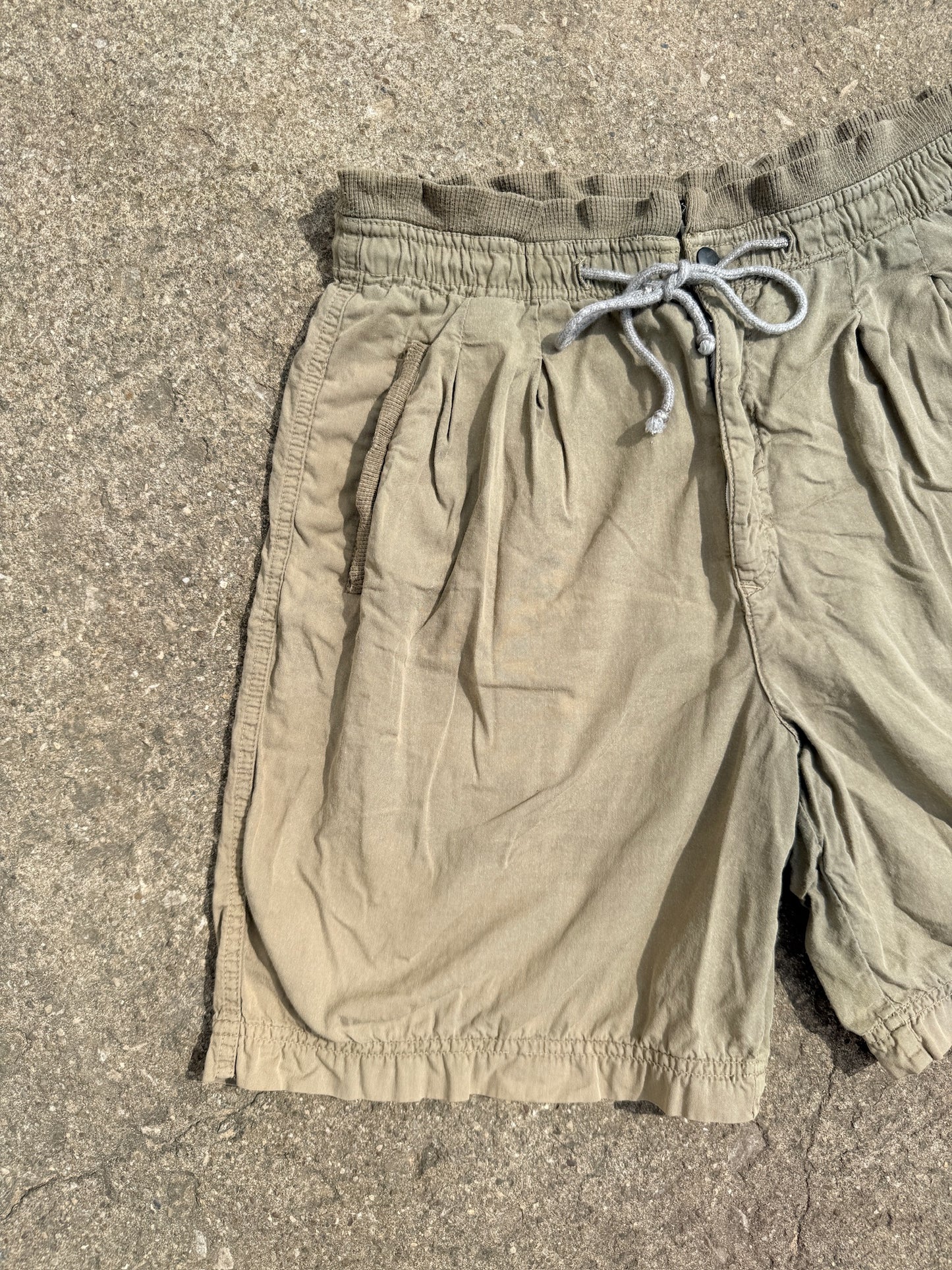 Vintage 1980s Limited Express Khaki Cinched Waist Cotton Shorts | Medium