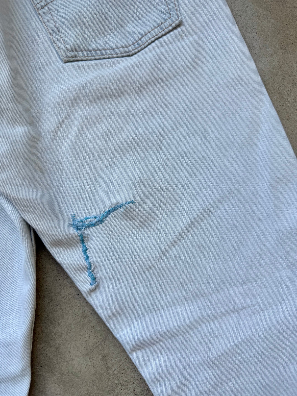 Vintage 1980s/90s Levi’s 501 Bleached Light Wash Straight Leg Jeans | 30x30