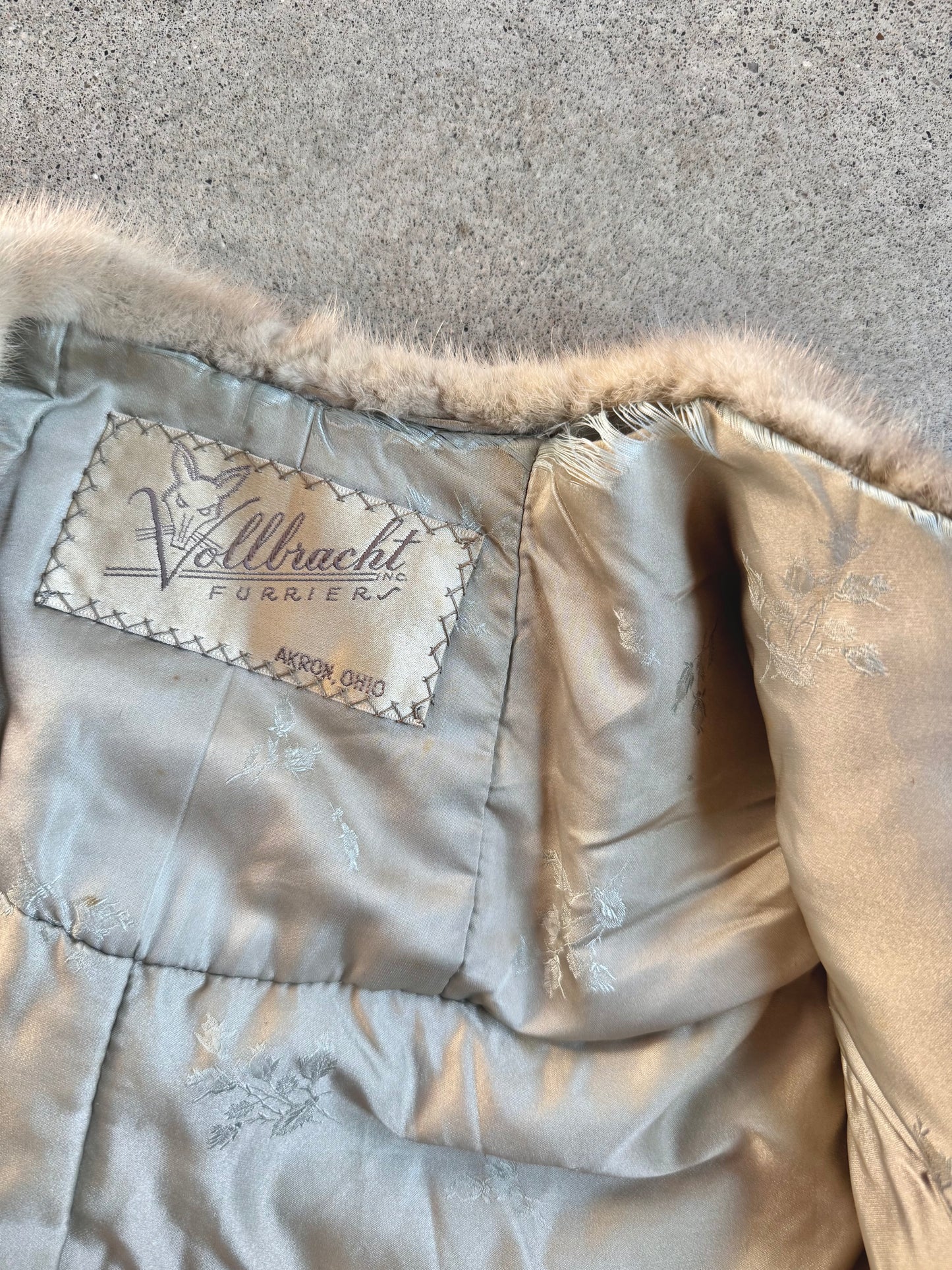 Vintage 1940s Vollbracht Furriers Genuine Fur Stole/Shawl