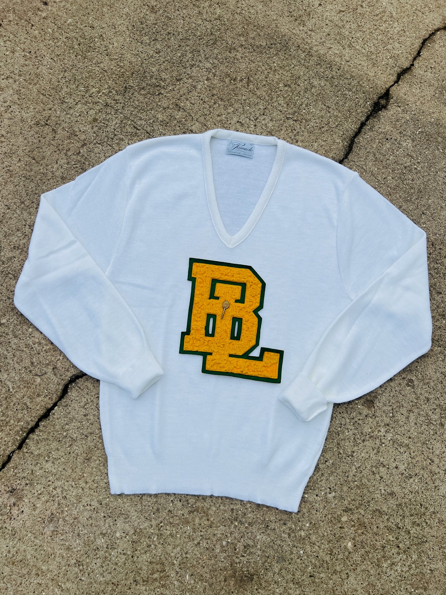 Vintage 1970s Pinnacle Tennis Letterman Patch V-Neck Sweater | Medium