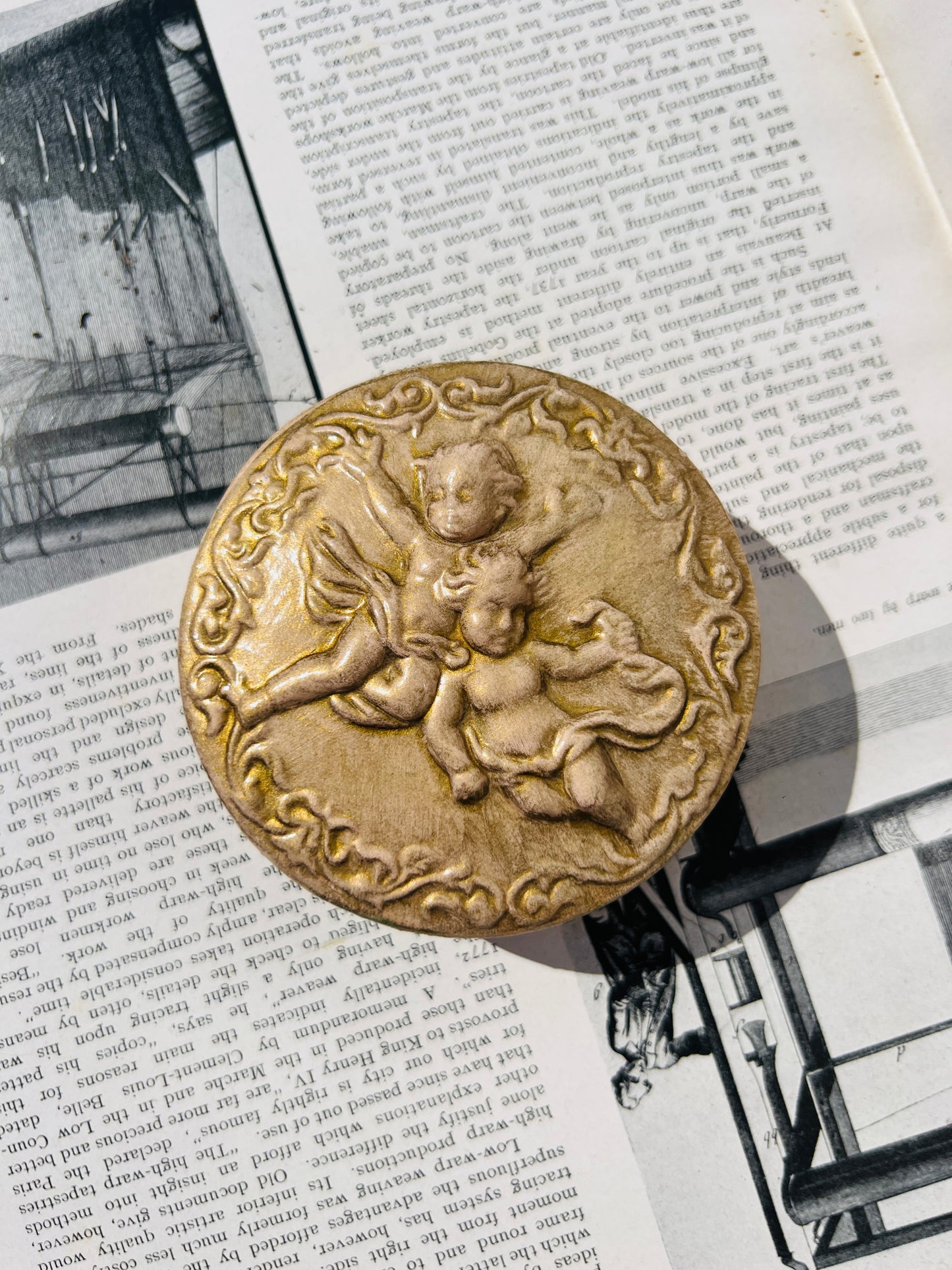 Vintage 1970s Cherub Trinket Box