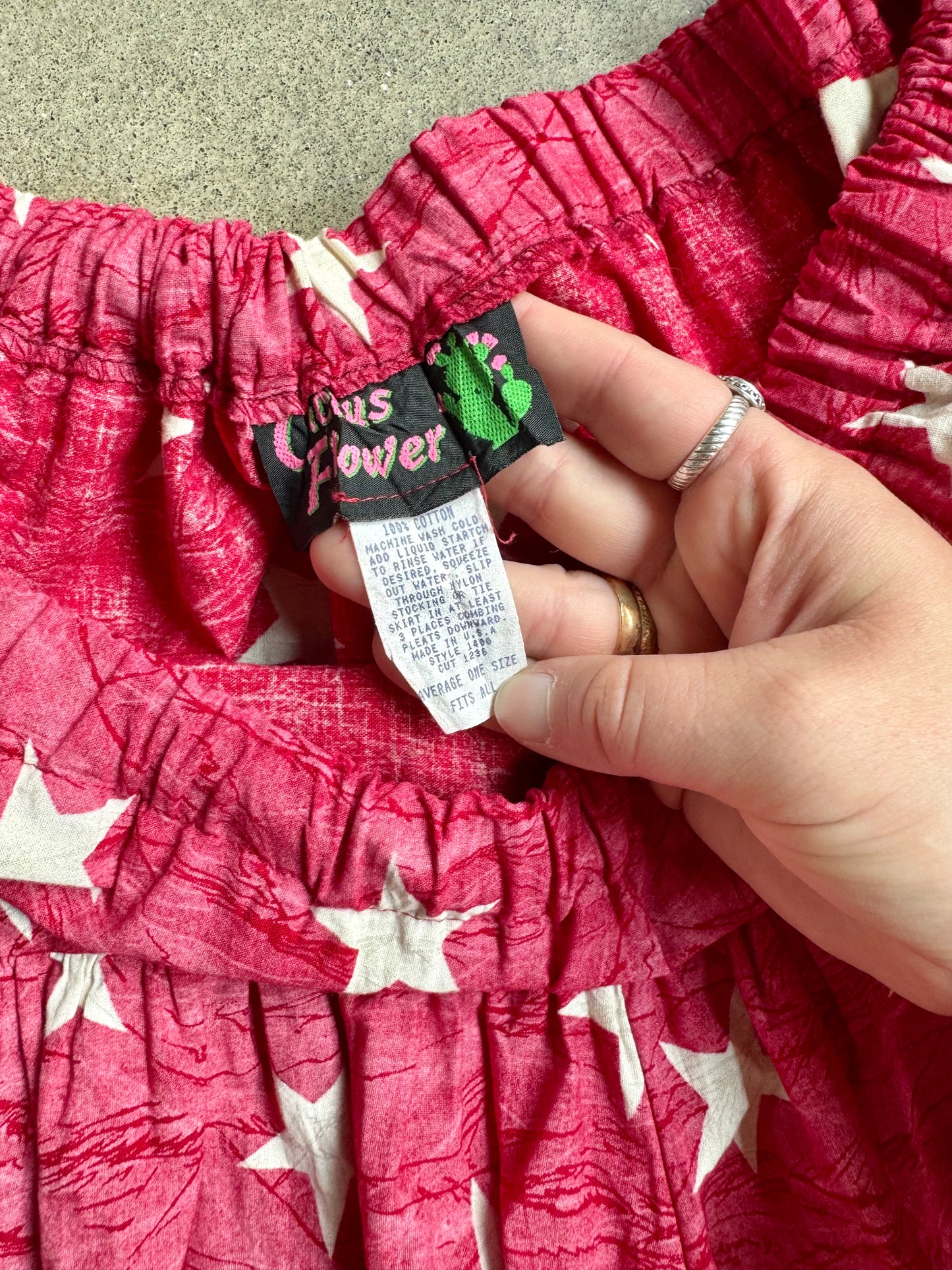 Vintage Cactus Flower Red & White Star Pattern Two-Piece Set