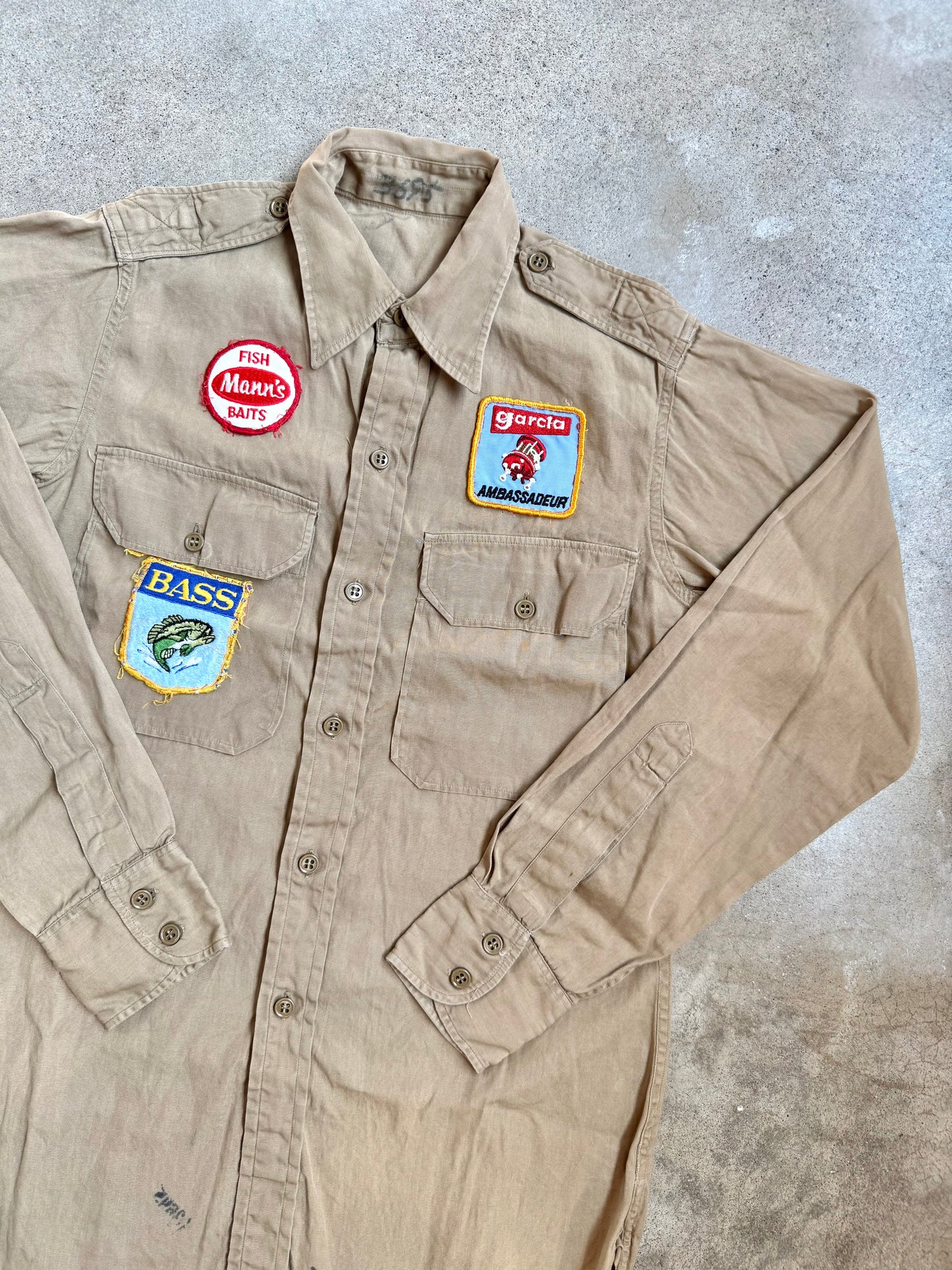 Vintage 1940s Military Issue Khaki Poplin Utility Shirt w/ Fishing Patches | Small