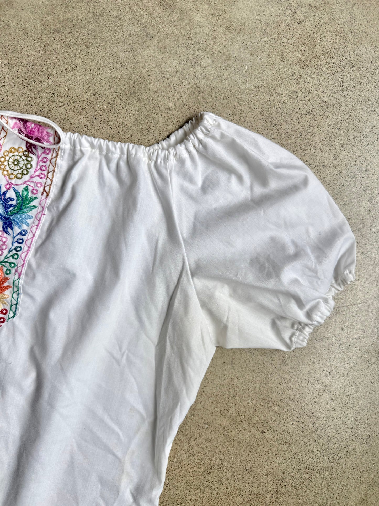 Vintage Floral & Bird Embroidered White Cotton Peasant Blouse | Large