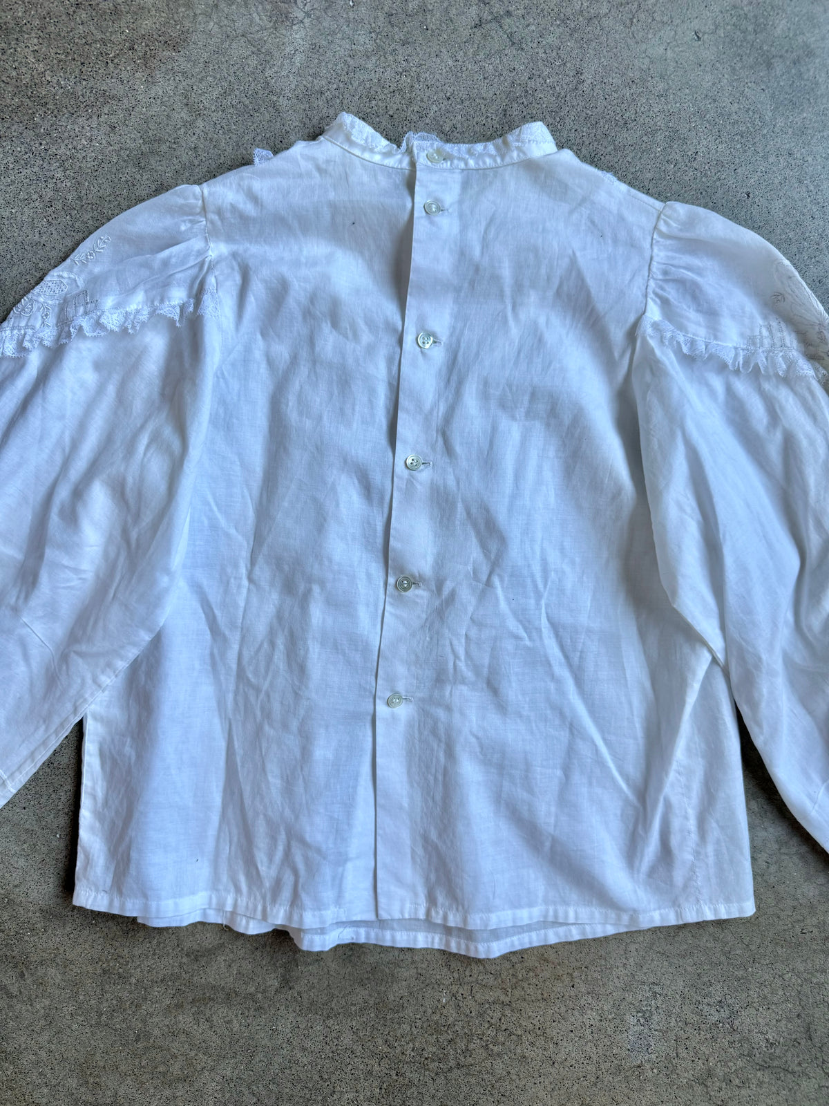 Vintage 1970s Edwardian Revival White Lace Trim High-Neck Cotton Blouse |