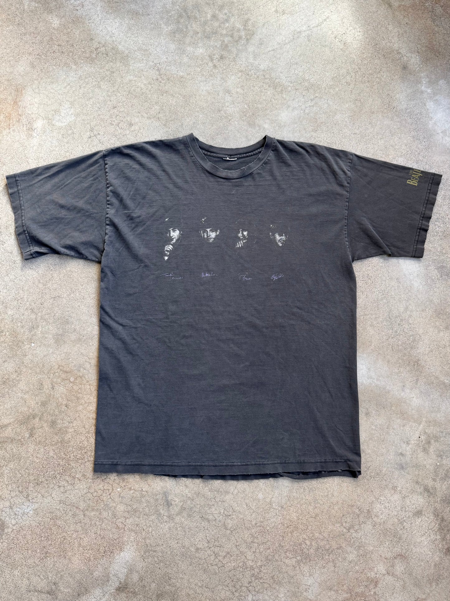 Vintage 1990s Distressed The Beatles Fab Four Autograph Tee | L/XL