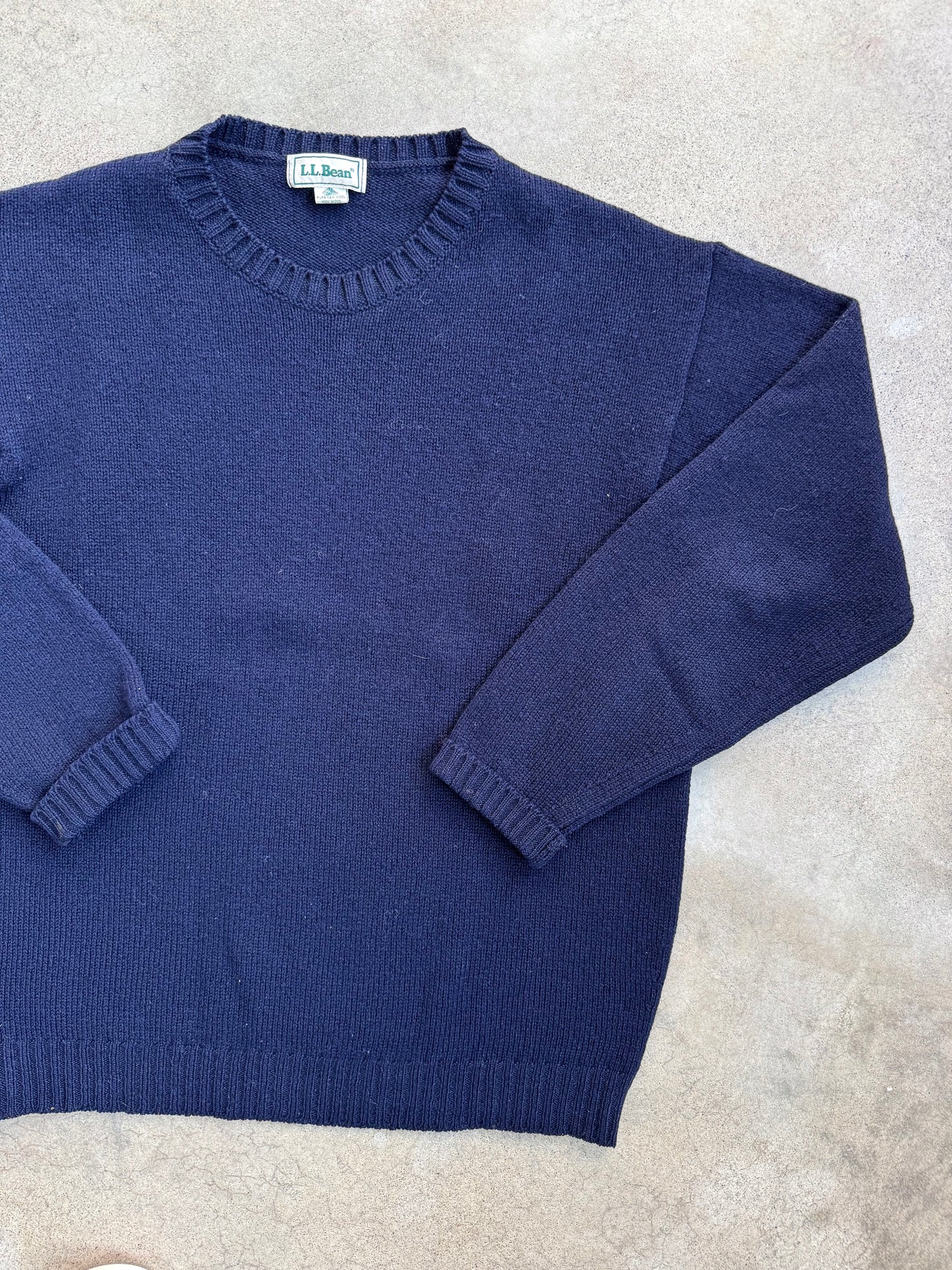 Vintage 1980s L.L. Bean Navy 100% Wool Crewneck Sweater | Medium