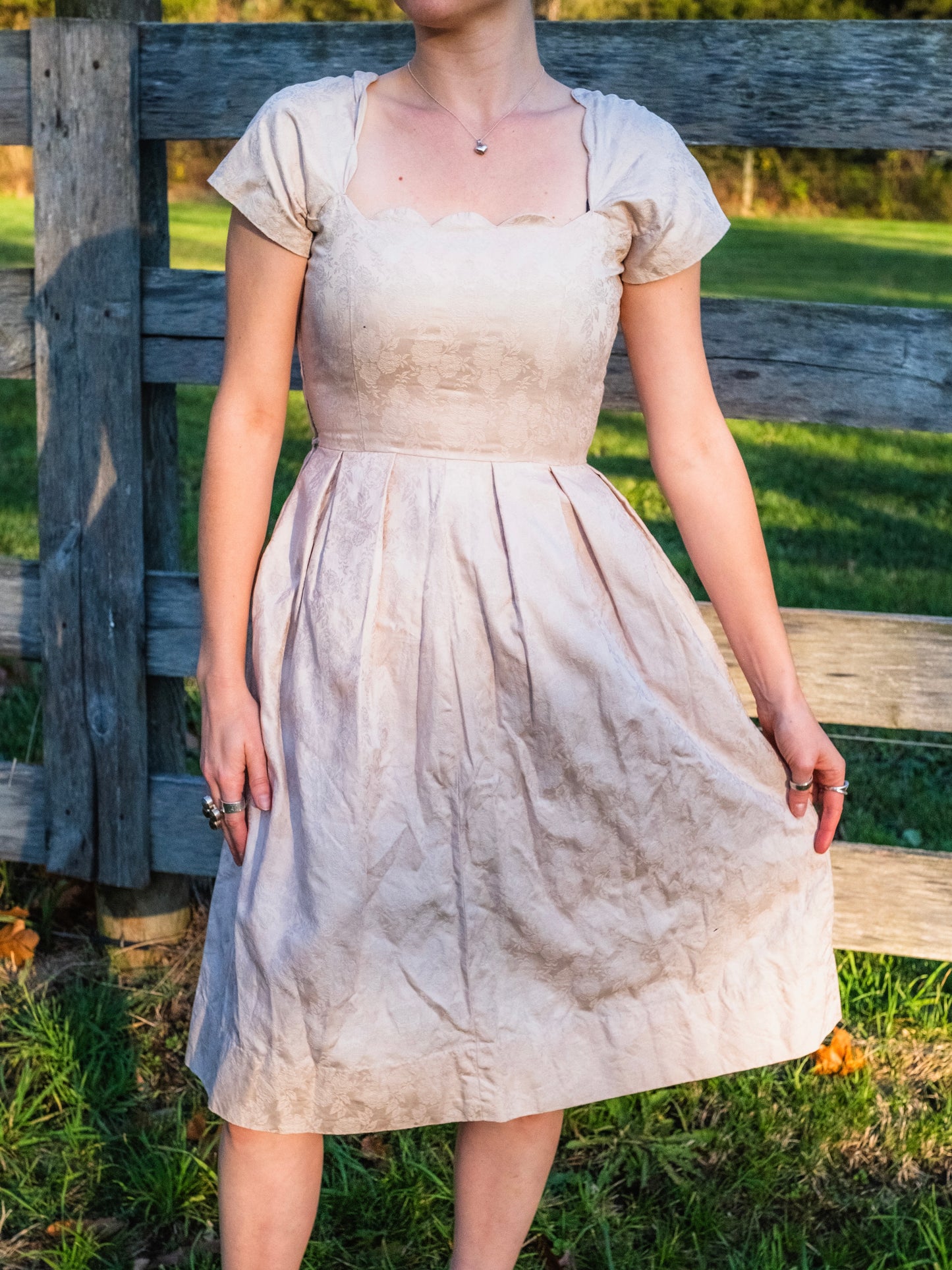 Vintage 1950s Handmade Cream Floral Jacquard Pleated Dress | Small