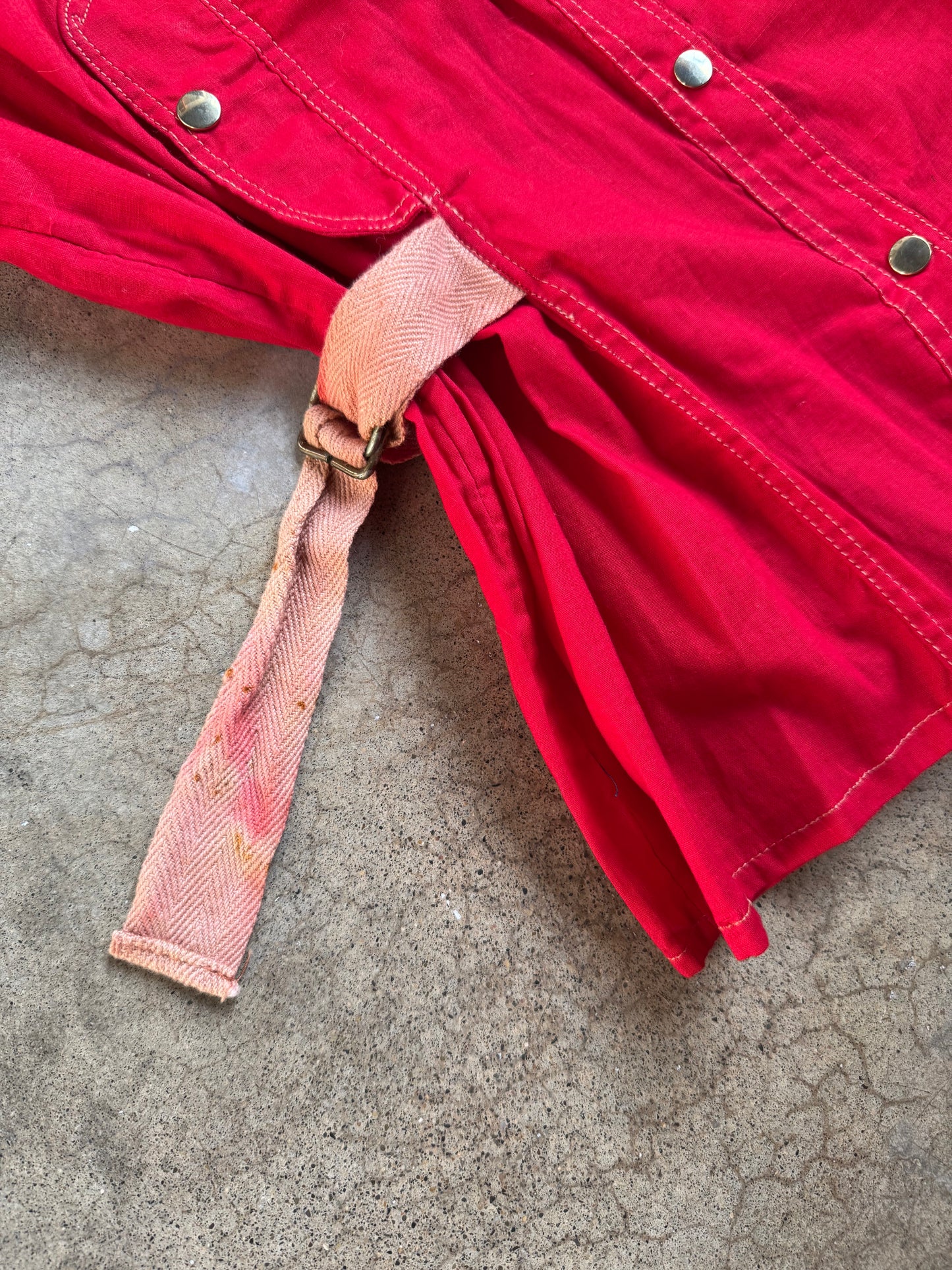 Vintage 1970s Mahudi Miami Red Cinch Waist Belt Cotton Shirt | Large