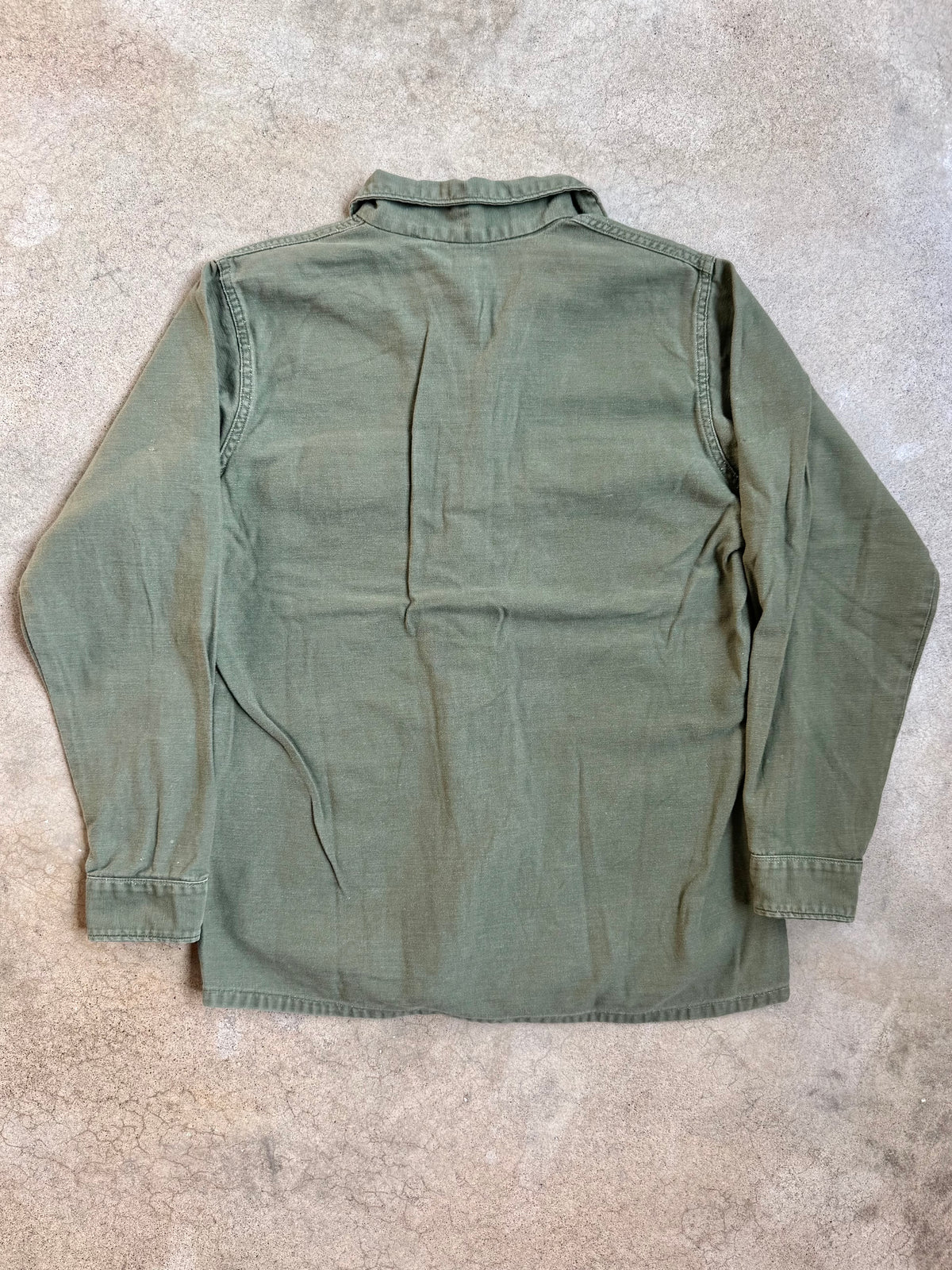 Vintage Vietnam Era Military OG-107 Cotton Sateen Fatigue Shirt | Small