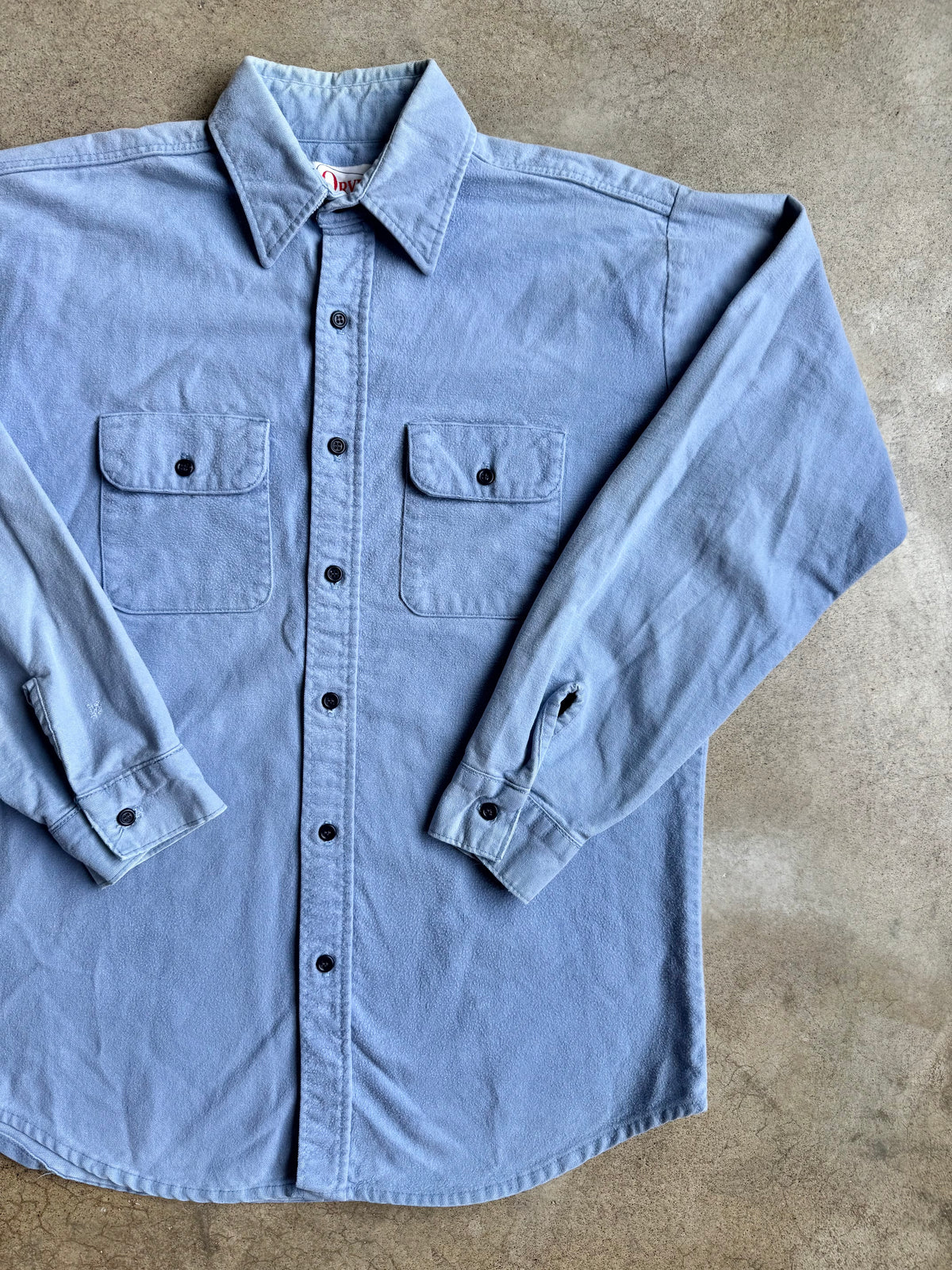Vintage 1980s Orvis Worn Light Blue Utility Chamois Shirt | XL