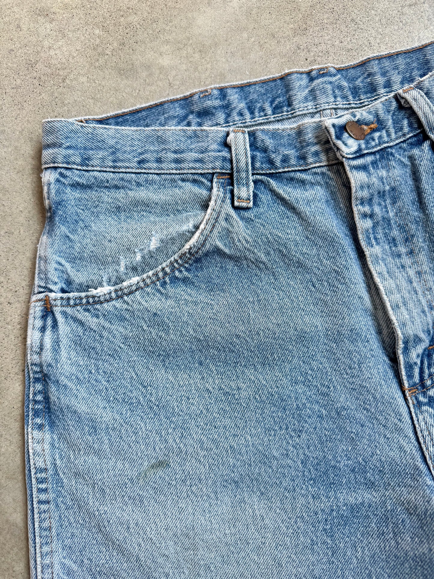 Vintage Rustler Light Wash Cutoff Denim Shorts | 33