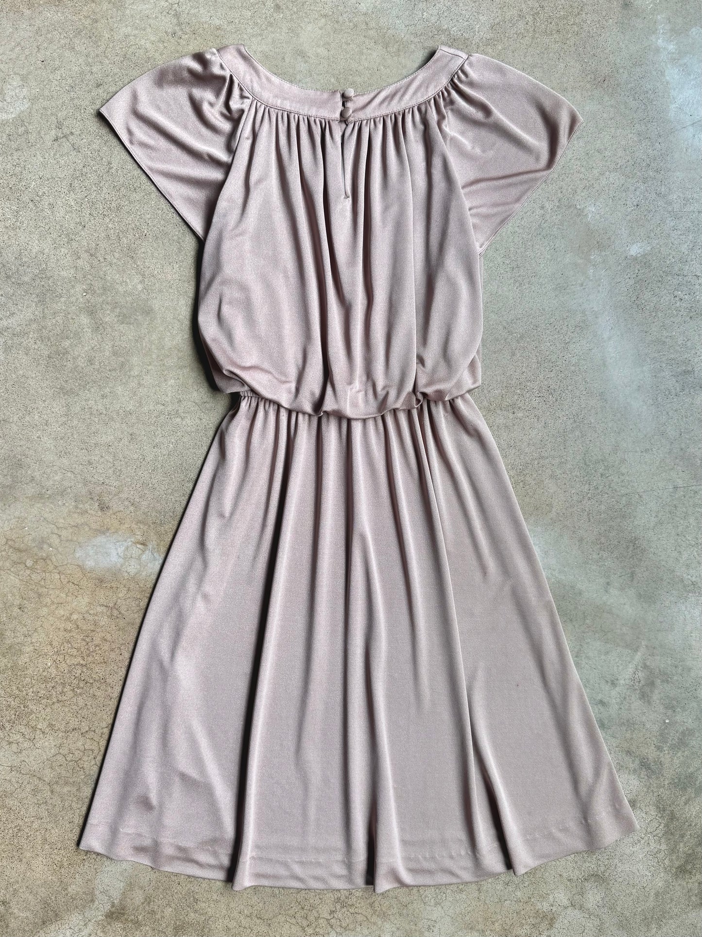 Vintage 1980s Taupe Cinch-Waist Flutter Sleeve Dress | S/M