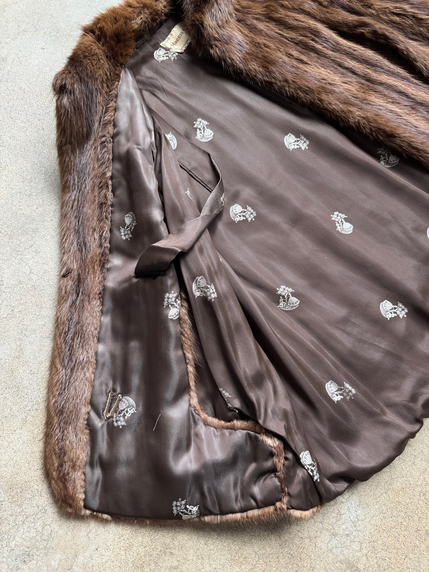 Vintage 1940s Morris Cohen Brown Mink Fur Cape