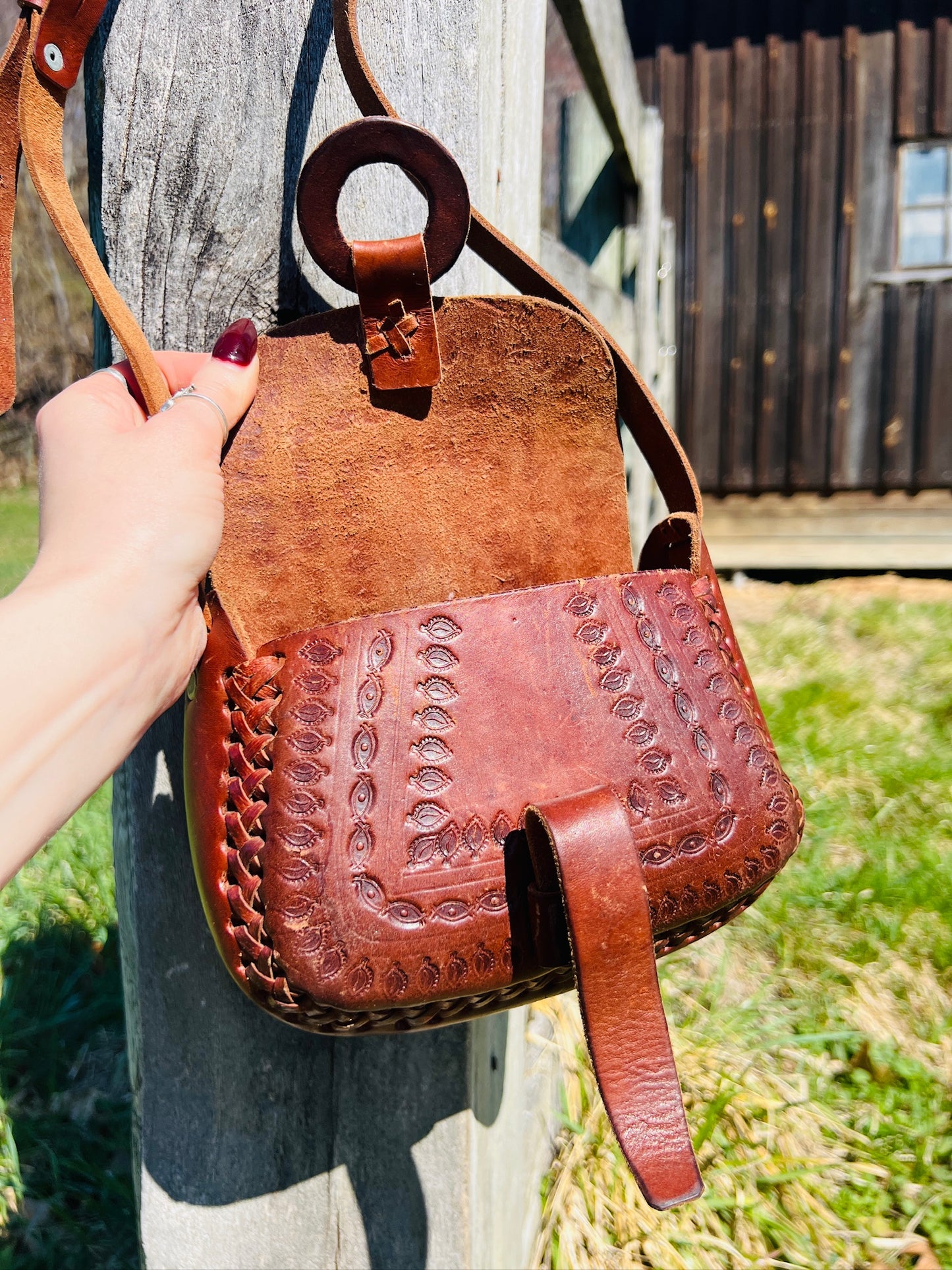 Vintage 1960s Hand-Tooled Brown Leather Purse