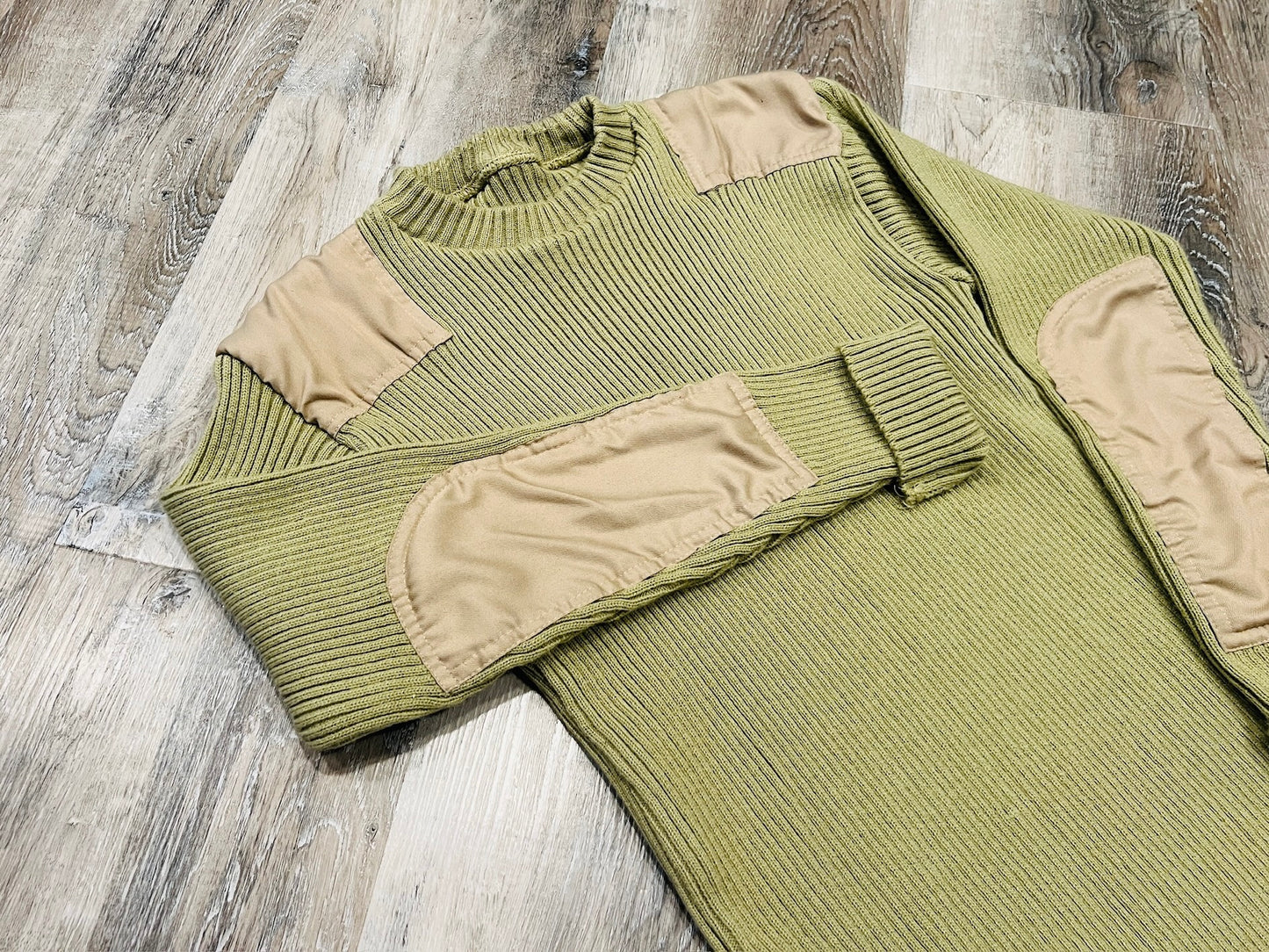 Vintage 1980s Military Khaki Green Patched Sweater | M/L