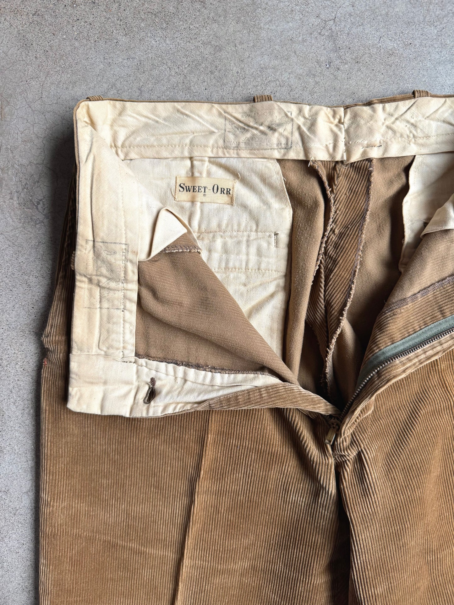 Vintage 1950s Sweet-Orr Workwear Brown Corduroy Trousers | Waist 34”