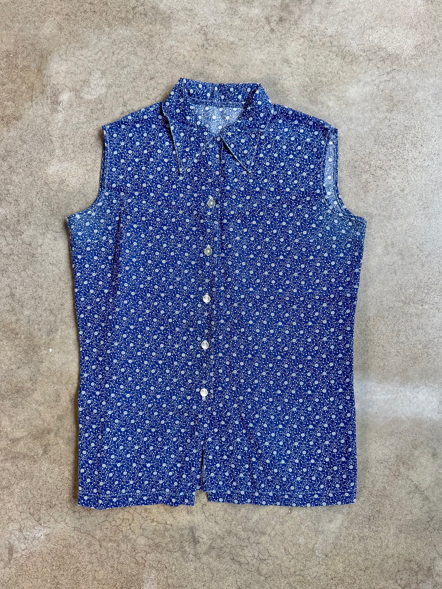 Vintage 1960s Handmade Blue & White Floral Sleeveless Blouse | Large