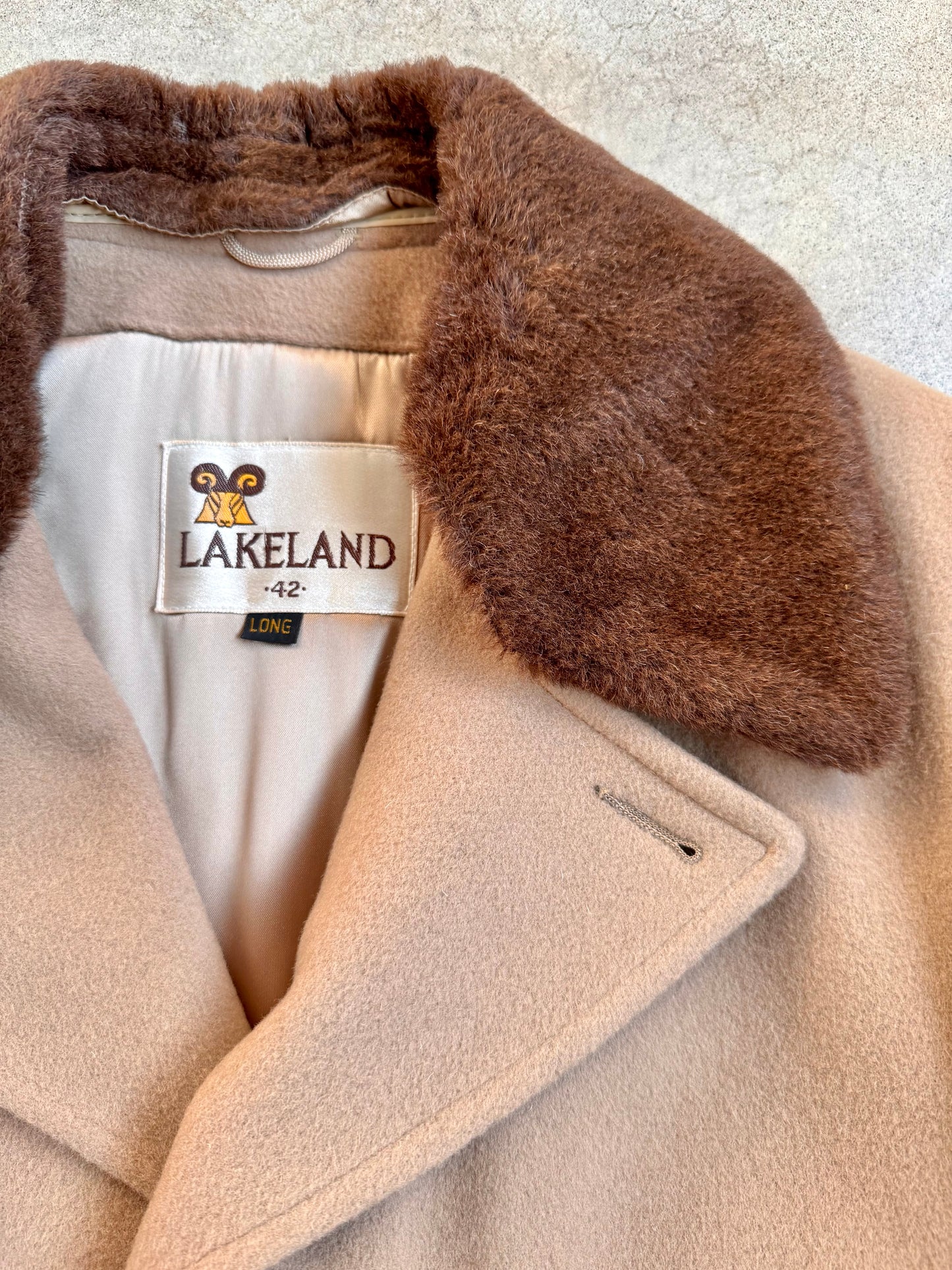 Vintage 1960s Lakeland Tan Wool Faux Fur Collar Coat | 42L