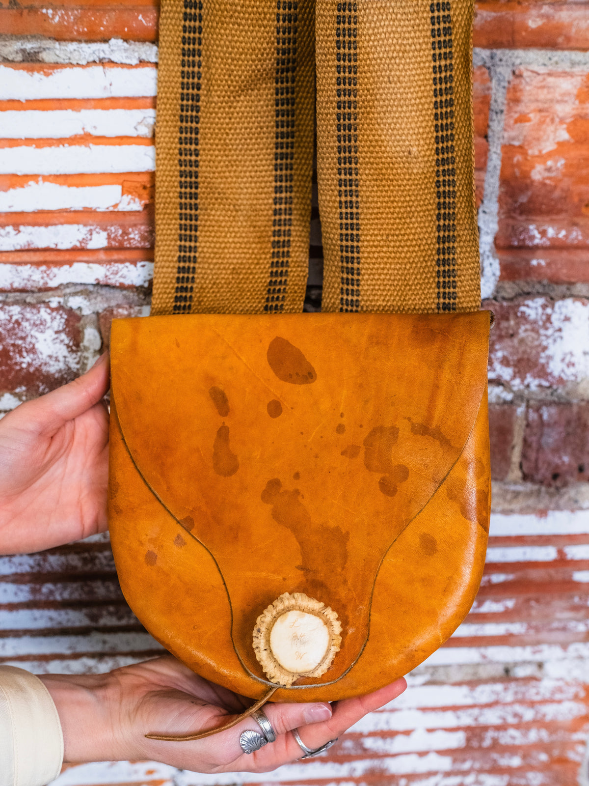 Vintage 1960s/70s Handmade Leather Crossbody Hunting Pouch “Possibles” Bag