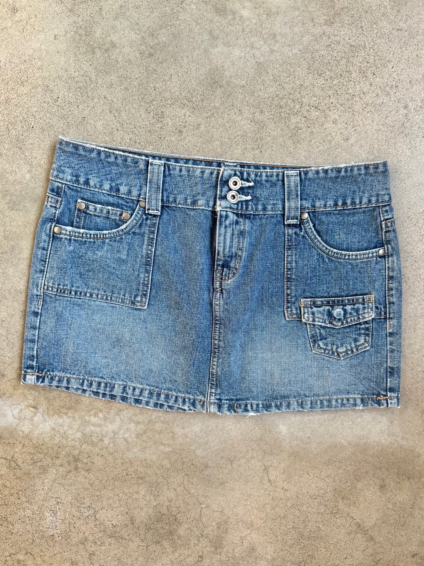 Vintage Y2K Hydraulic Low Rise Denim Mini Skirt | Medium