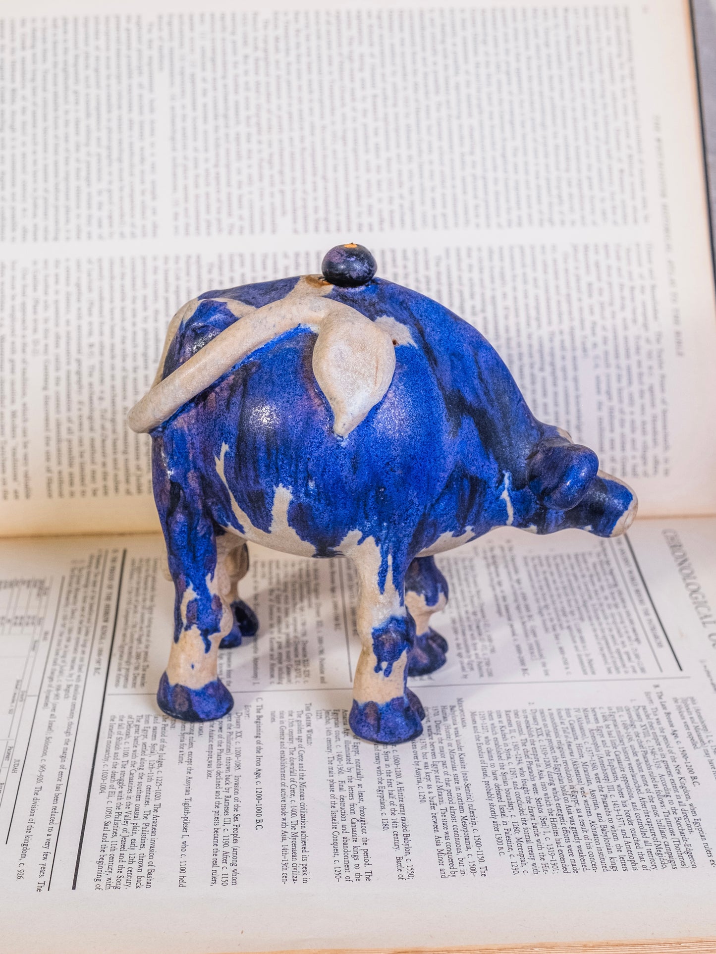 Vintage 1980s Dwight Davidson Blue & Grey Cow Oil Lamp Figurine