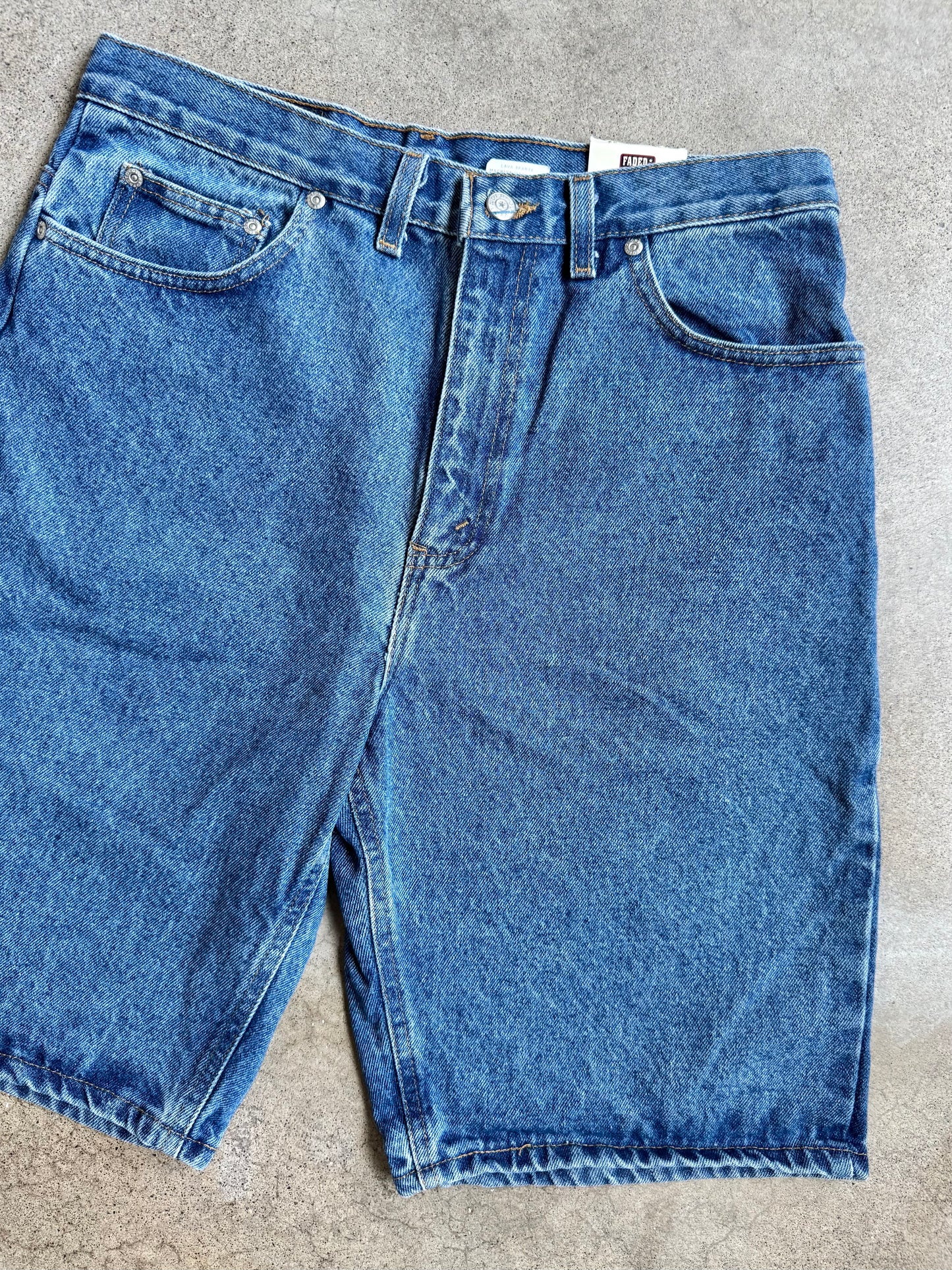 Vintage 1990s Faded Glory Deadstock Relaxed Fit Denim Shorts | 32