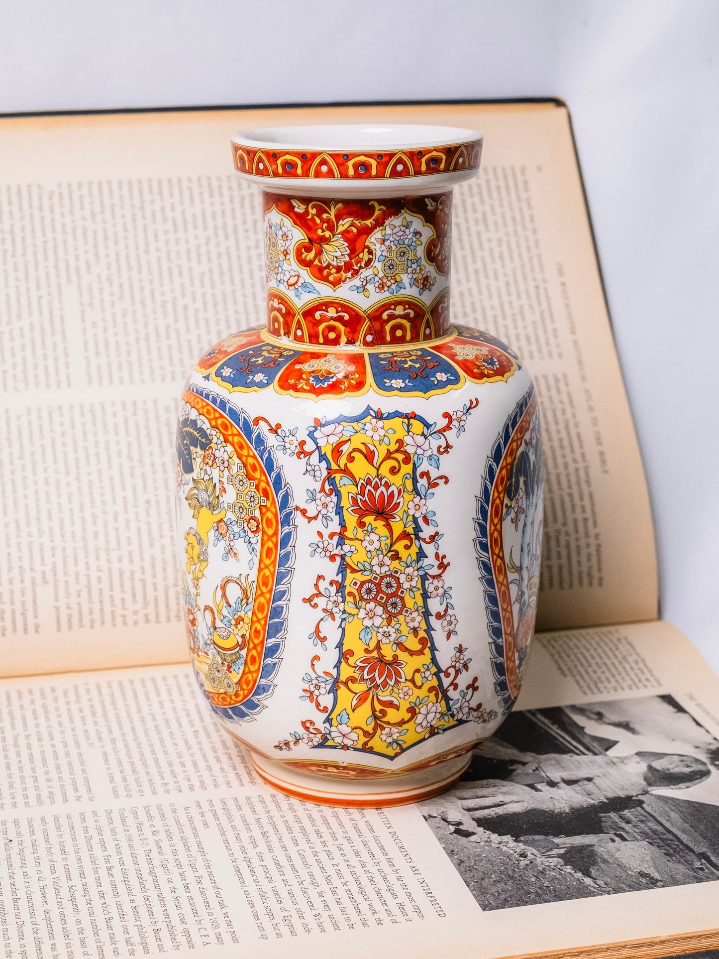 Vintage 1950s Eken Ceramic Foo Dog Painted Vase