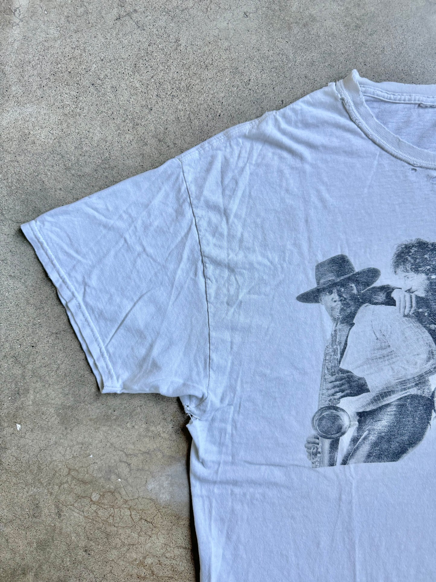 Vintage 1990s Distressed Bruce Springsteen Born To Run 8/25/75 Tee | XL