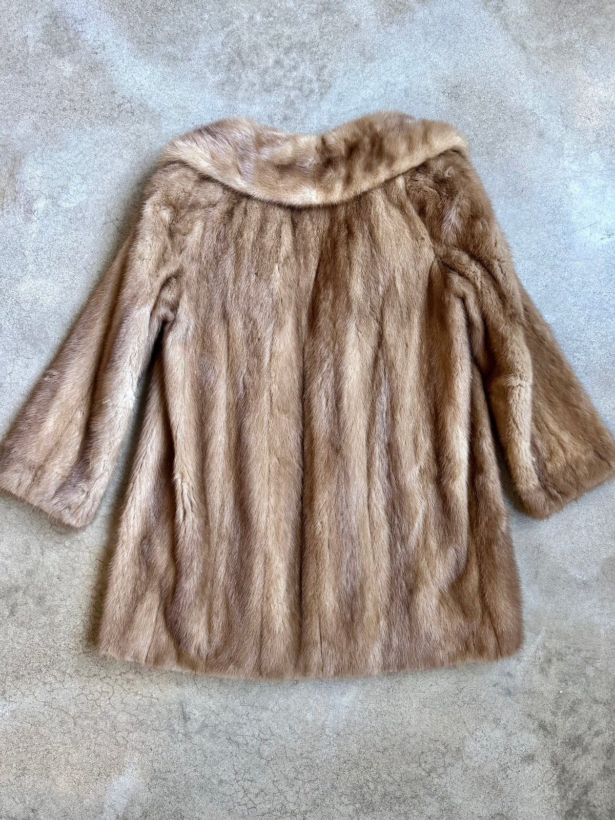 Vintage 1950s Supreme Furs by Archie Brown Blonde Mink Fur Coat | Medium